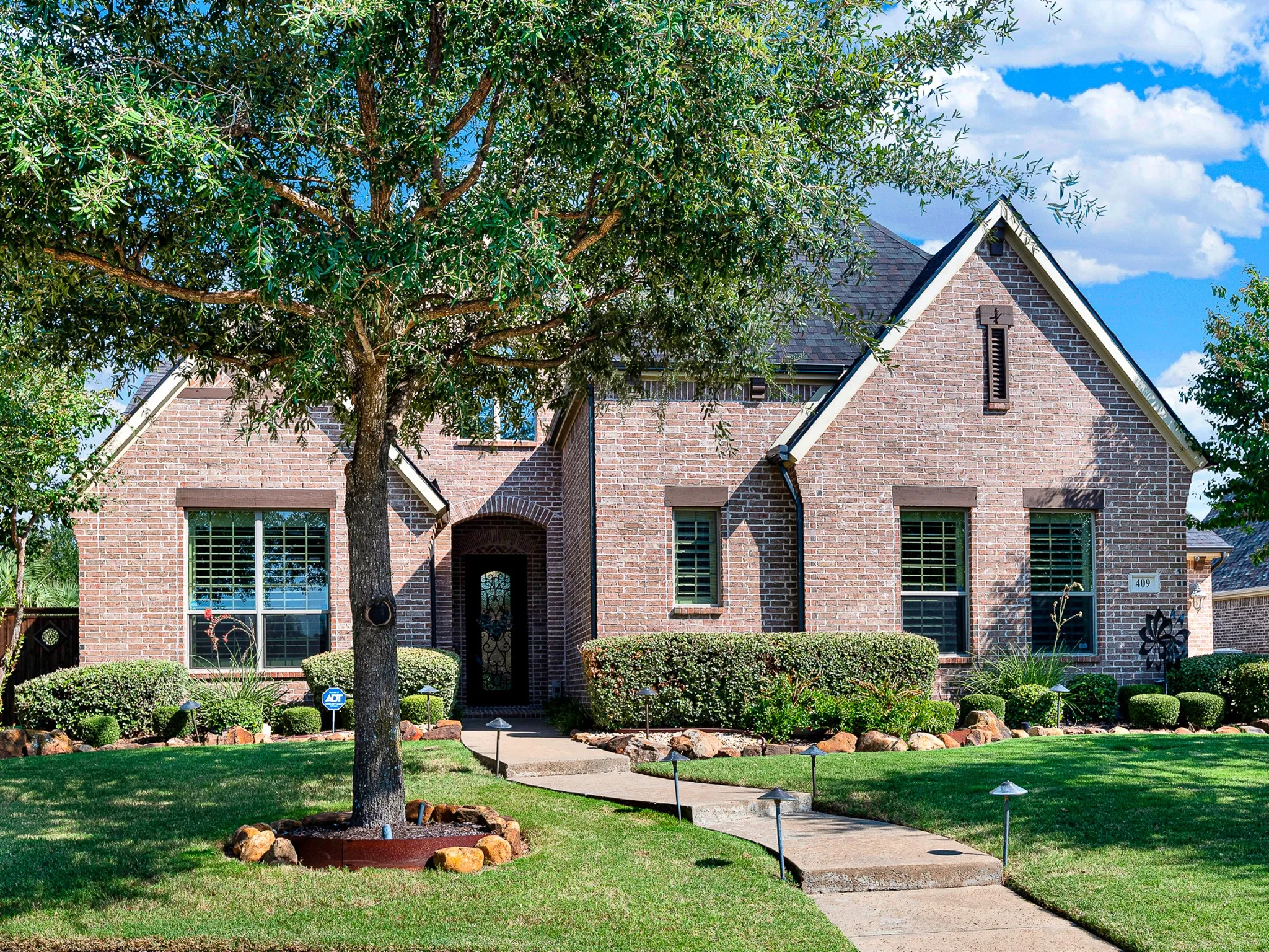 Single Family Residence For Sale