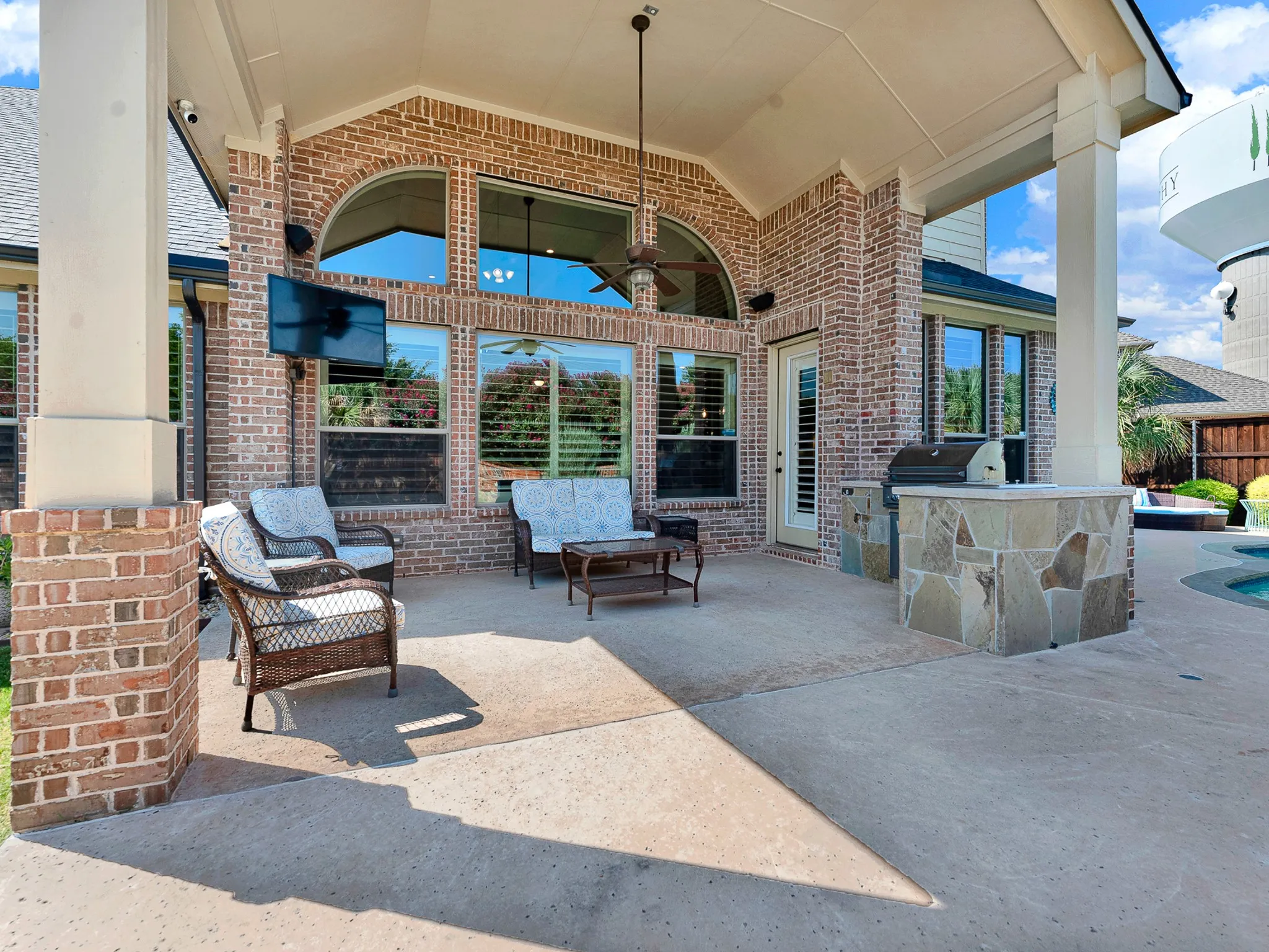 Single Family Residence For Sale in Collin County , 409 Daleport Drive, Murphy, Texas 75094, 5 Bedroom, 5 Bathroom, 3 Garage spaces, 4,162 Sqft, built in 2012, mls#21363504, Real Estate Agent in Murphy, Homes For Sale in Collin county, Homes For Sale in Murphy, Realtor in Murphy Texas, Real Estate Brokerage Independent Realty Texas, Luminita Cordes Realtor