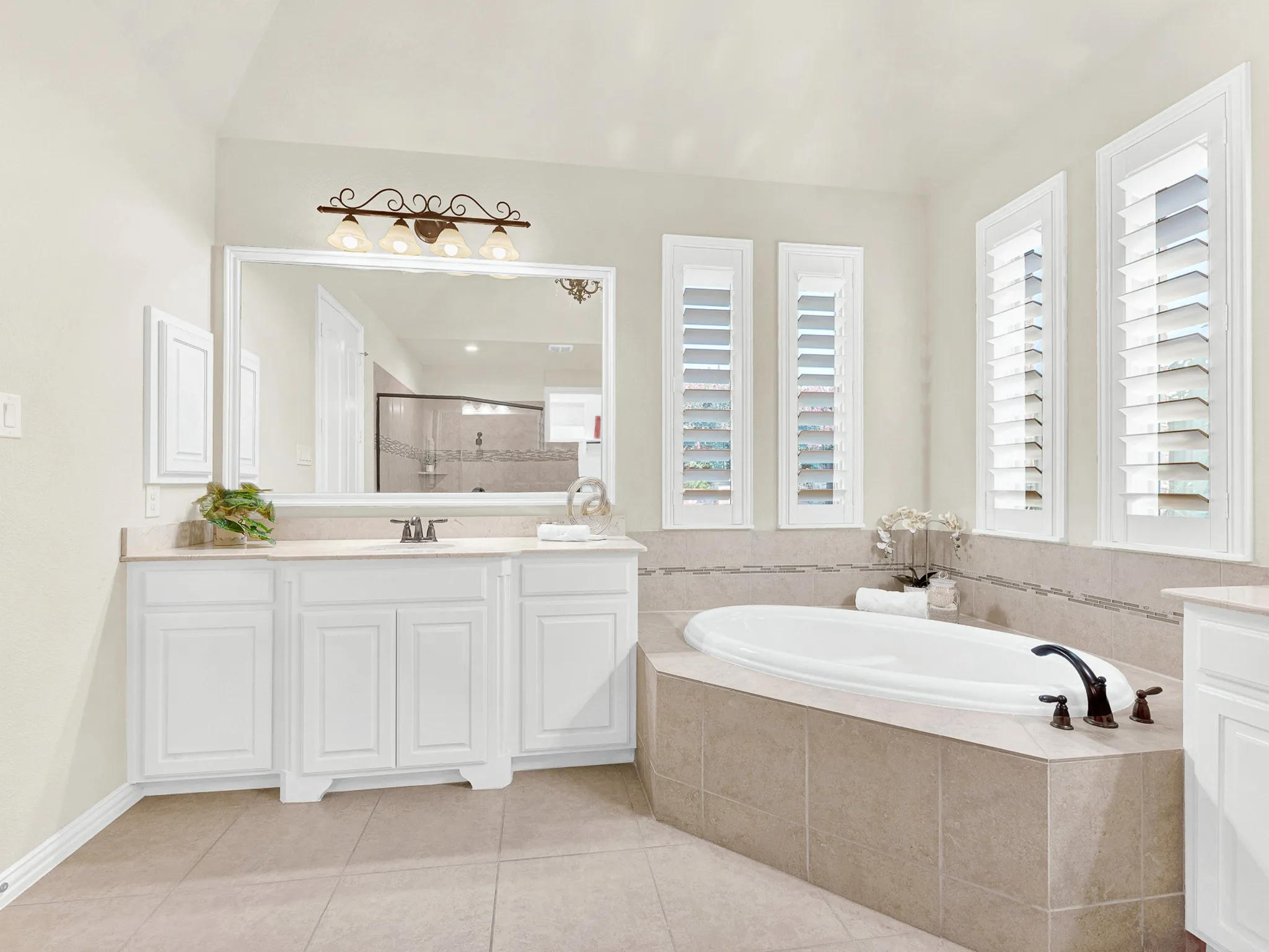 Single Family Residence For Sale in Collin County , 409 Daleport Drive, Murphy, Texas 75094, 5 Bedroom, 5 Bathroom, 3 Garage spaces, 4,162 Sqft, built in 2012, mls#21363504, Real Estate Agent in Murphy, Homes For Sale in Collin county, Homes For Sale in Murphy, Realtor in Murphy Texas, Real Estate Brokerage Independent Realty Texas, Luminita Cordes Realtor