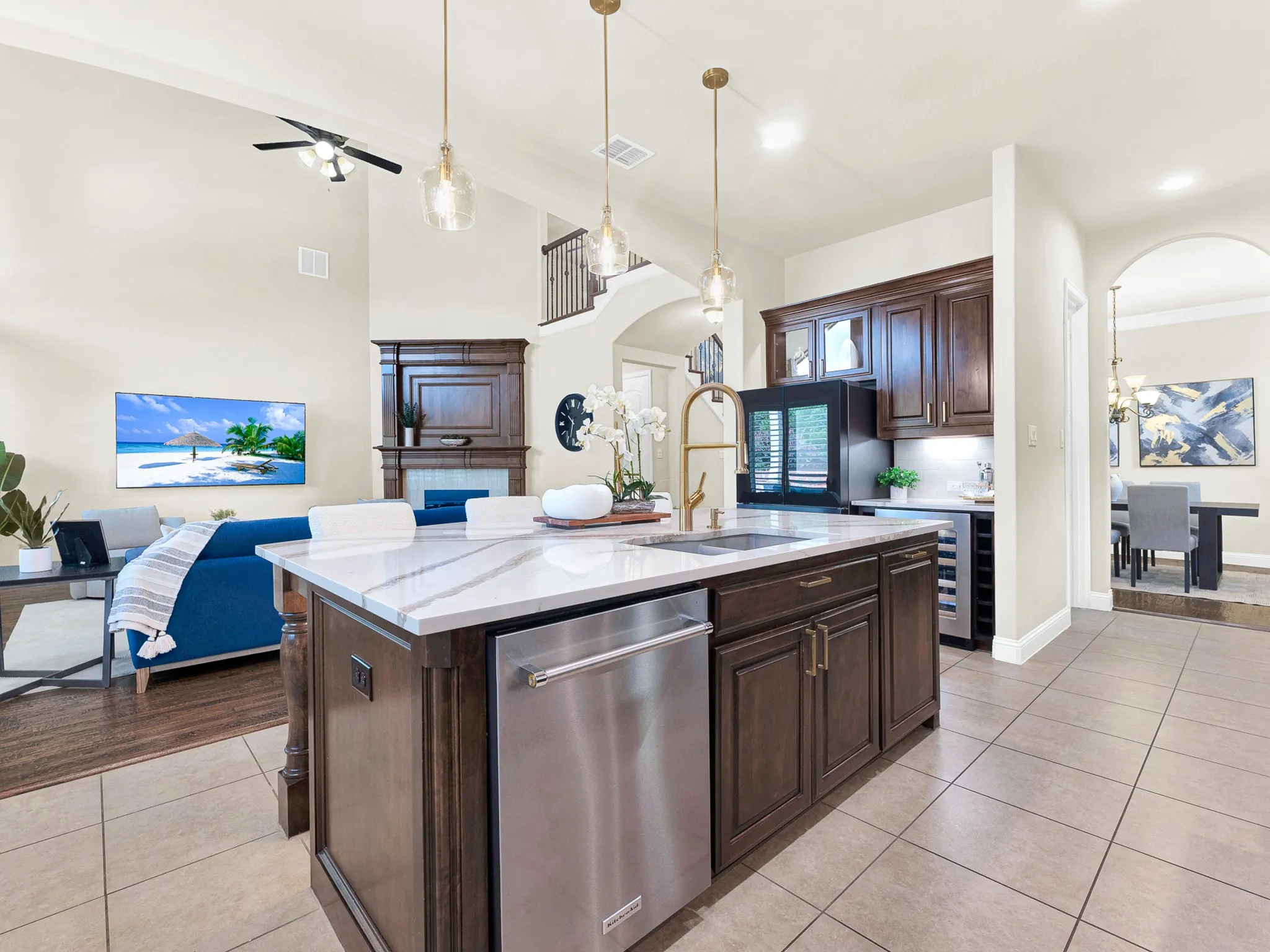 Single Family Residence For Sale in Collin County , 409 Daleport Drive, Murphy, Texas 75094, 5 Bedroom, 5 Bathroom, 3 Garage spaces, 4,162 Sqft, built in 2012, mls#21363504, Real Estate Agent in Murphy, Homes For Sale in Collin county, Homes For Sale in Murphy, Realtor in Murphy Texas, Real Estate Brokerage Independent Realty Texas, Luminita Cordes Realtor