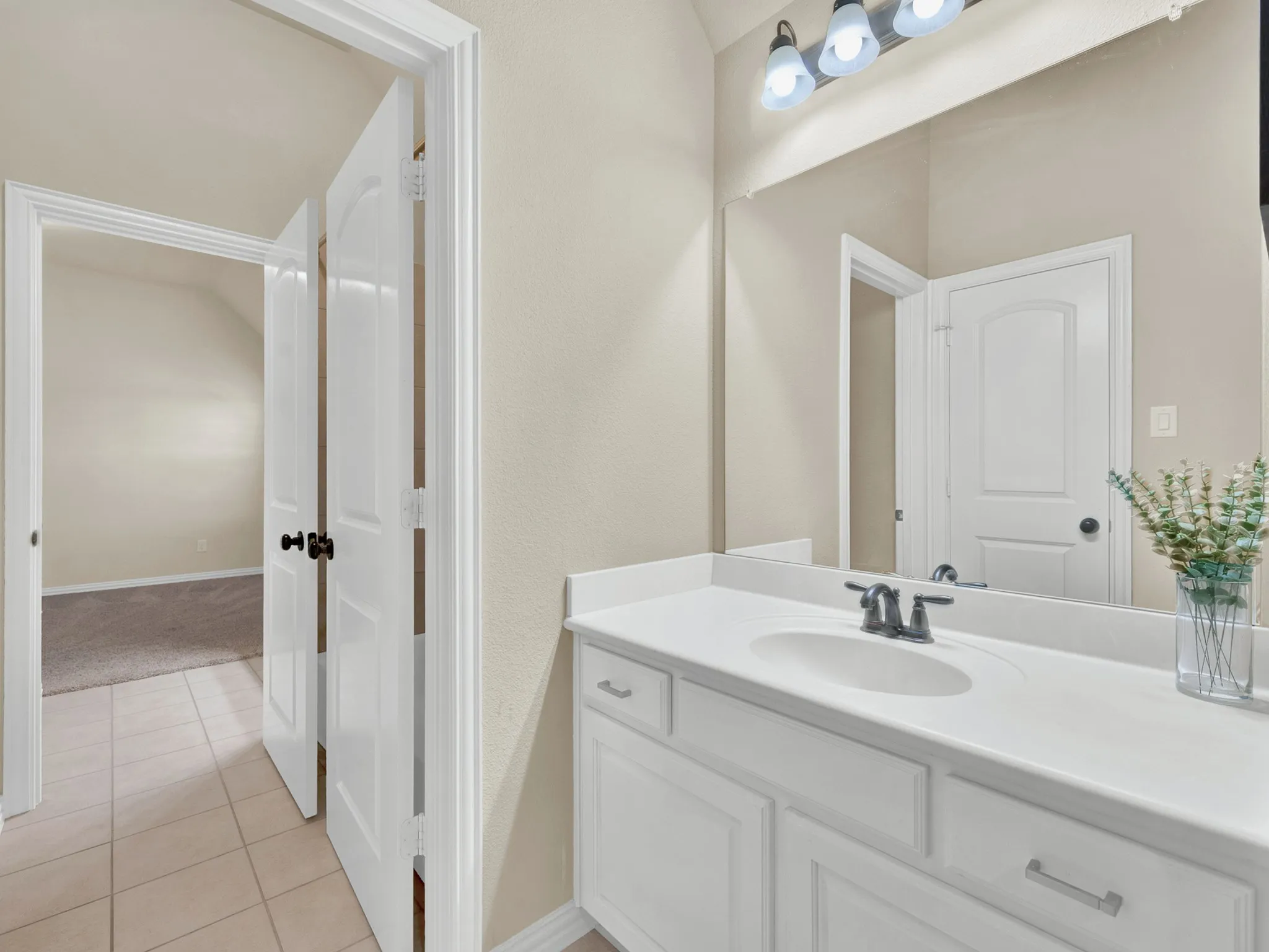 Single Family Residence For Sale in Collin County , 409 Daleport Drive, Murphy, Texas 75094, 5 Bedroom, 5 Bathroom, 3 Garage spaces, 4,162 Sqft, built in 2012, mls#21363504, Real Estate Agent in Murphy, Homes For Sale in Collin county, Homes For Sale in Murphy, Realtor in Murphy Texas, Real Estate Brokerage Independent Realty Texas, Luminita Cordes Realtor
