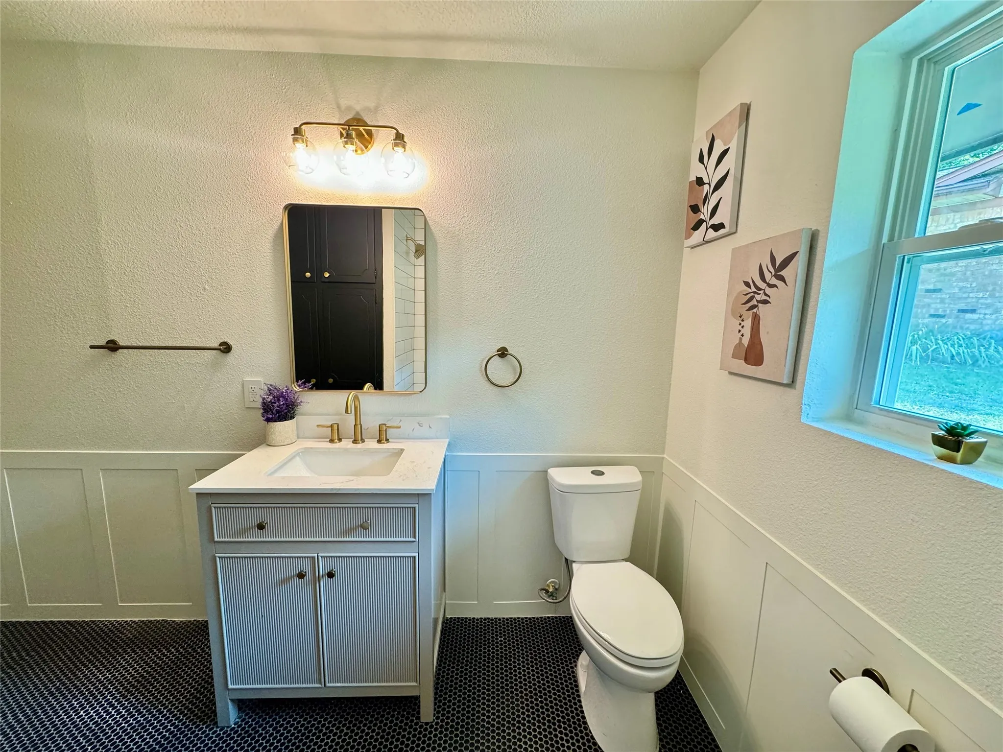 Single Family Residence For Rent in Tarrant County , 6200 Wrigley Way, Fort Worth, Texas 76133, 3 Bedroom, 2 Bathroom, 2 Garage spaces, 2,086 Sqft, built in 1967, mls#21388786, Real Estate Agent in Fort Worth, Homes For Rent in Tarrant county, Homes For Rent in Fort Worth, Realtor in Fort Worth Texas, Real Estate Brokerage Independent Realty Texas, Luminita Cordes Realtor