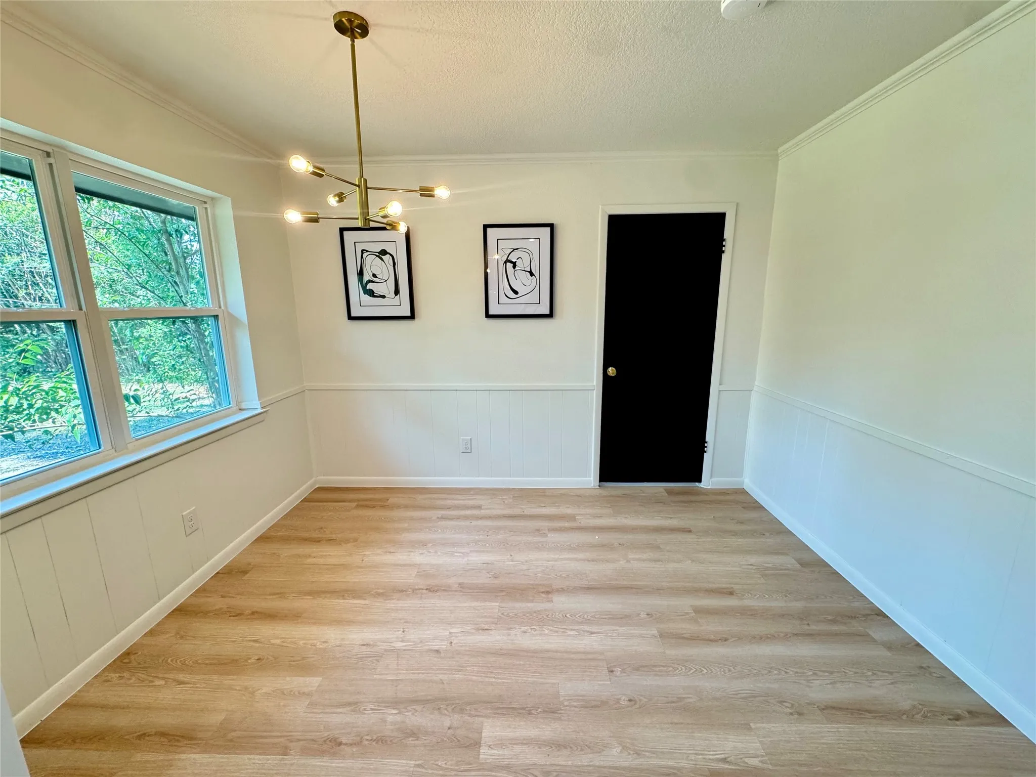 Single Family Residence For Rent in Tarrant County , 6200 Wrigley Way, Fort Worth, Texas 76133, 3 Bedroom, 2 Bathroom, 2 Garage spaces, 2,086 Sqft, built in 1967, mls#21388786, Real Estate Agent in Fort Worth, Homes For Rent in Tarrant county, Homes For Rent in Fort Worth, Realtor in Fort Worth Texas, Real Estate Brokerage Independent Realty Texas, Luminita Cordes Realtor