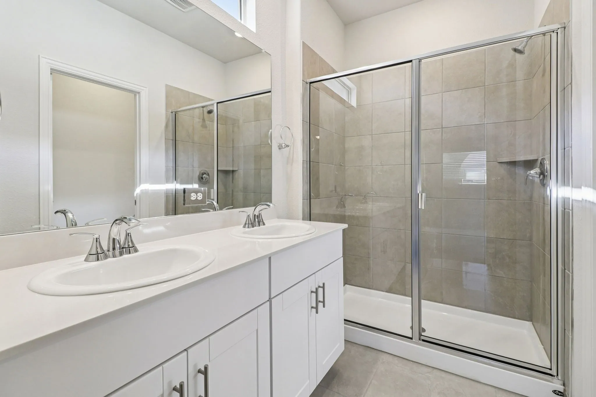 Photo is not of the actual home, but is an inspirational photo of builder’s model home and may depict options, furnishings, and/or decorator features that are not included.