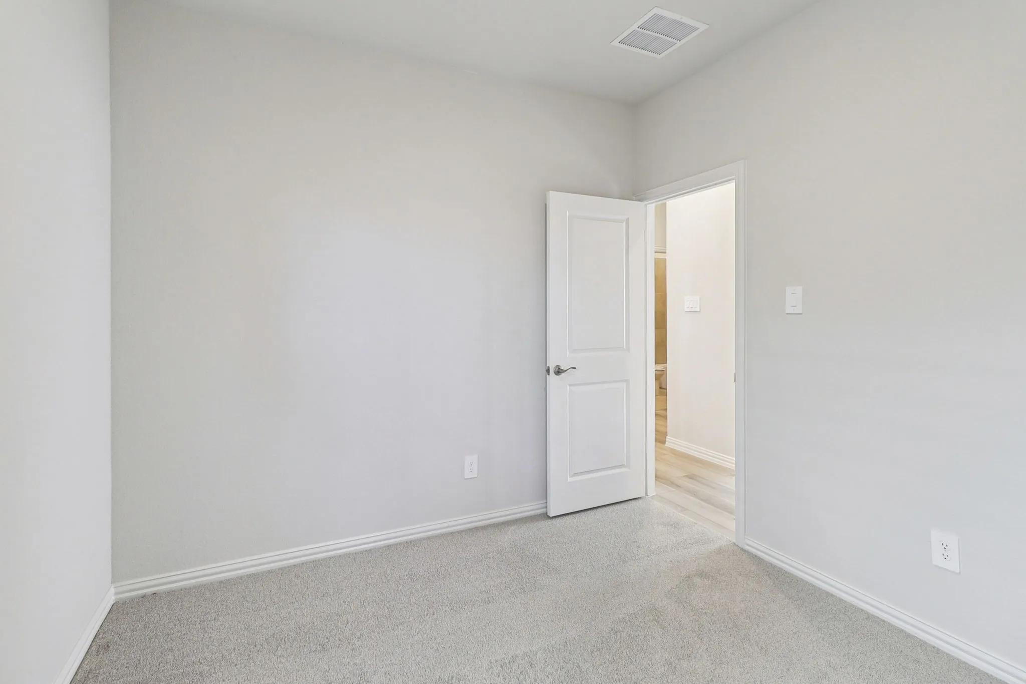 Photo is not of the actual home, but is an inspirational photo of builder’s model home and may depict options, furnishings, and/or decorator features that are not included.