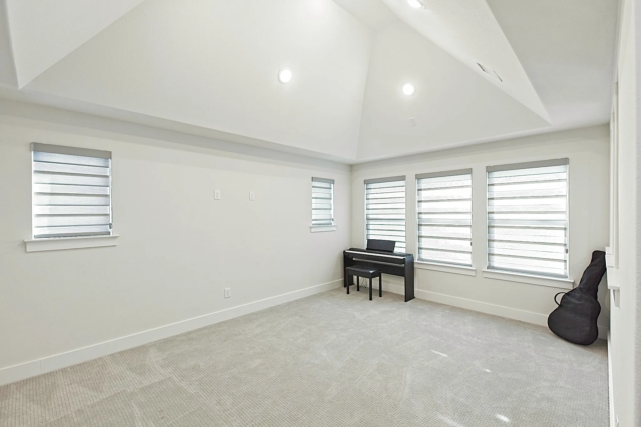 Single Family Residence For Rent in Collin County , 3041 Gaulding Drive, Prosper, Texas 75078, 4 Bedroom, 5 Bathroom, 3 Garage spaces, 3,879 Sqft, built in 2021, mls#21390432, Real Estate Agent in Prosper, Homes For Rent in Collin county, Homes For Rent in Prosper, Realtor in Prosper Texas, Real Estate Brokerage Independent Realty Texas, Luminita Cordes Realtor