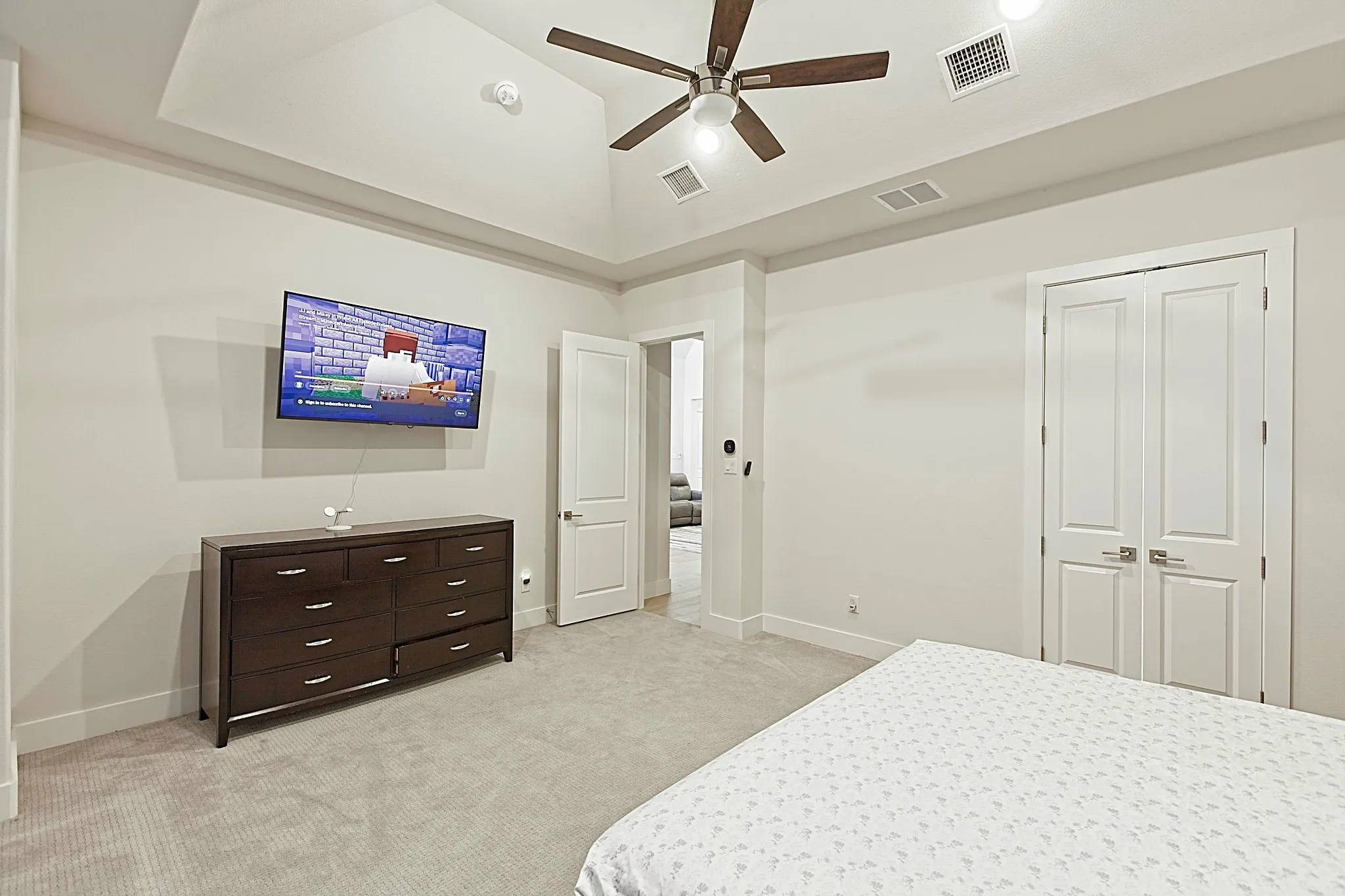 Single Family Residence For Rent in Collin County , 3041 Gaulding Drive, Prosper, Texas 75078, 4 Bedroom, 5 Bathroom, 3 Garage spaces, 3,879 Sqft, built in 2021, mls#21390432, Real Estate Agent in Prosper, Homes For Rent in Collin county, Homes For Rent in Prosper, Realtor in Prosper Texas, Real Estate Brokerage Independent Realty Texas, Luminita Cordes Realtor