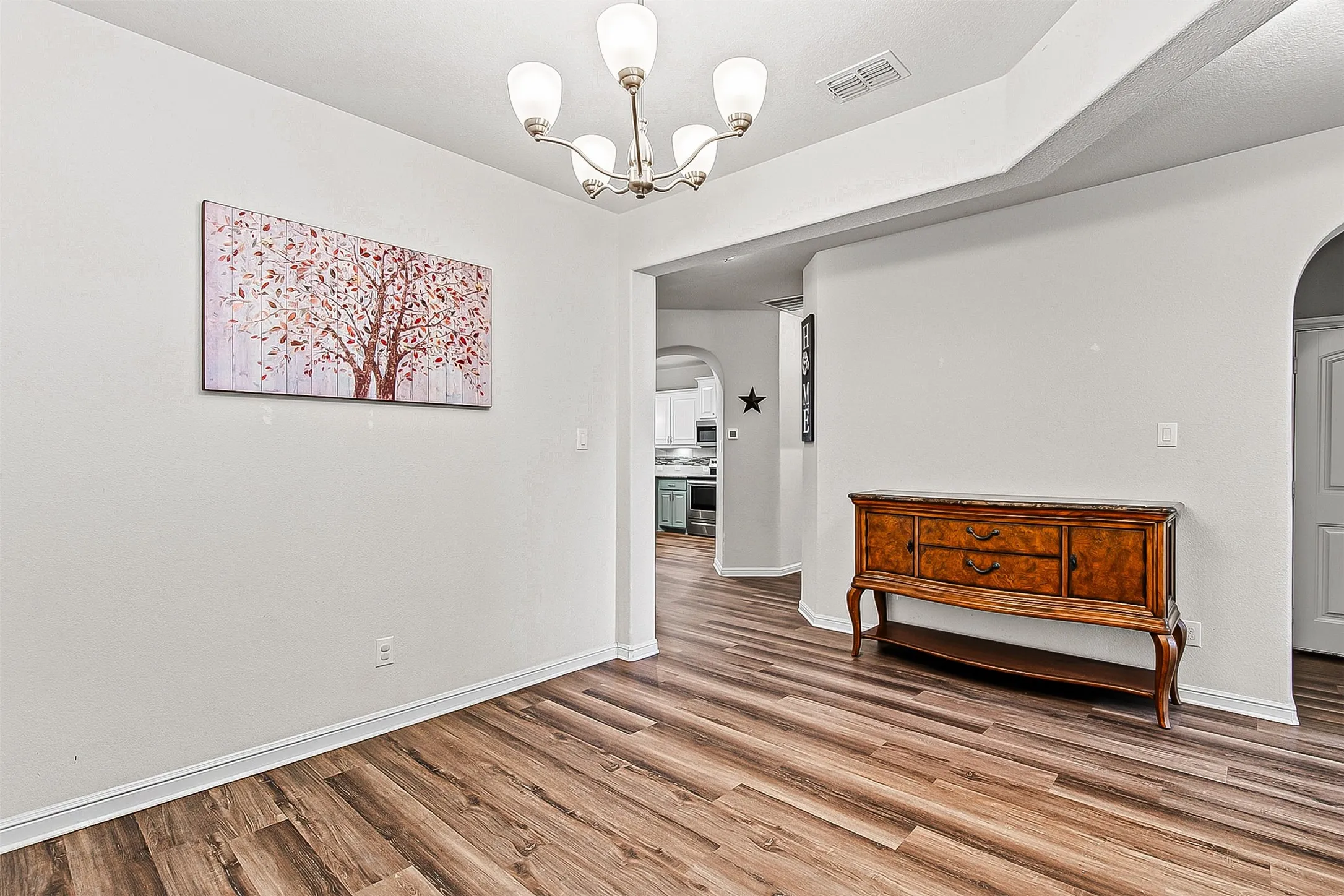 Single Family Residence For Sale in Tarrant County , 825 Key Deer Drive, Fort Worth, Texas 76028, 3 Bedroom, 2 Bathroom, 2 Garage spaces, 1,802 Sqft, built in 2019, mls#21389312, Real Estate Agent in Fort Worth, Homes For Sale in Tarrant county, Homes For Sale in Fort Worth, Realtor in Fort Worth Texas, Real Estate Brokerage Independent Realty Texas, Luminita Cordes Realtor