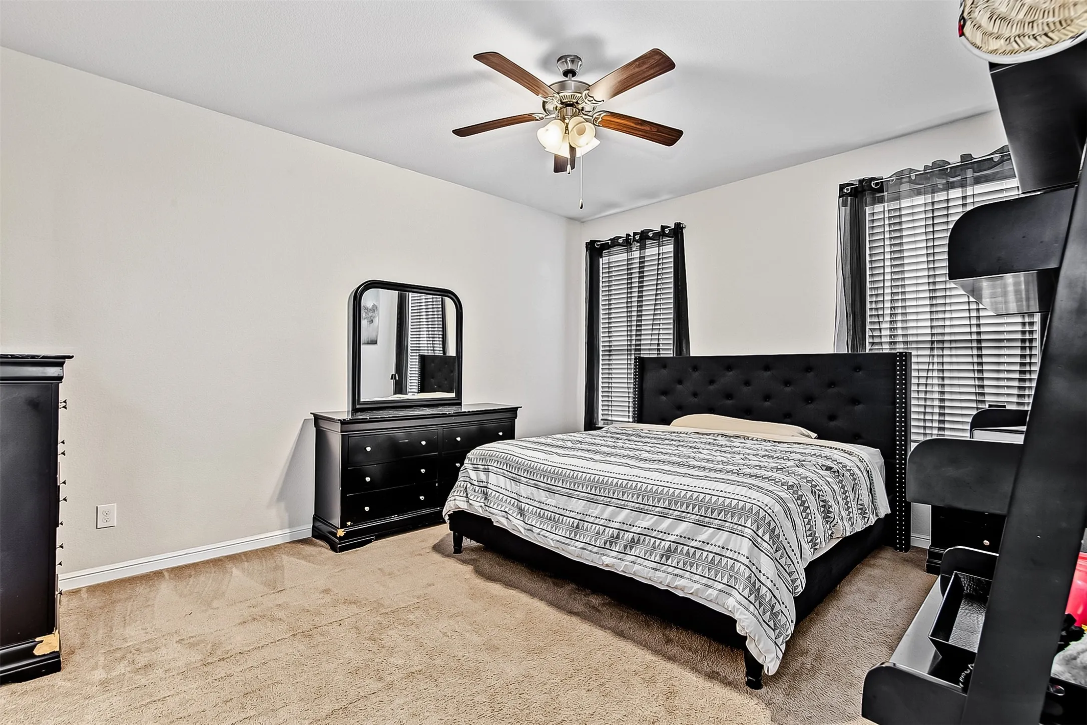Single Family Residence For Sale in Tarrant County , 825 Key Deer Drive, Fort Worth, Texas 76028, 3 Bedroom, 2 Bathroom, 2 Garage spaces, 1,802 Sqft, built in 2019, mls#21389312, Real Estate Agent in Fort Worth, Homes For Sale in Tarrant county, Homes For Sale in Fort Worth, Realtor in Fort Worth Texas, Real Estate Brokerage Independent Realty Texas, Luminita Cordes Realtor