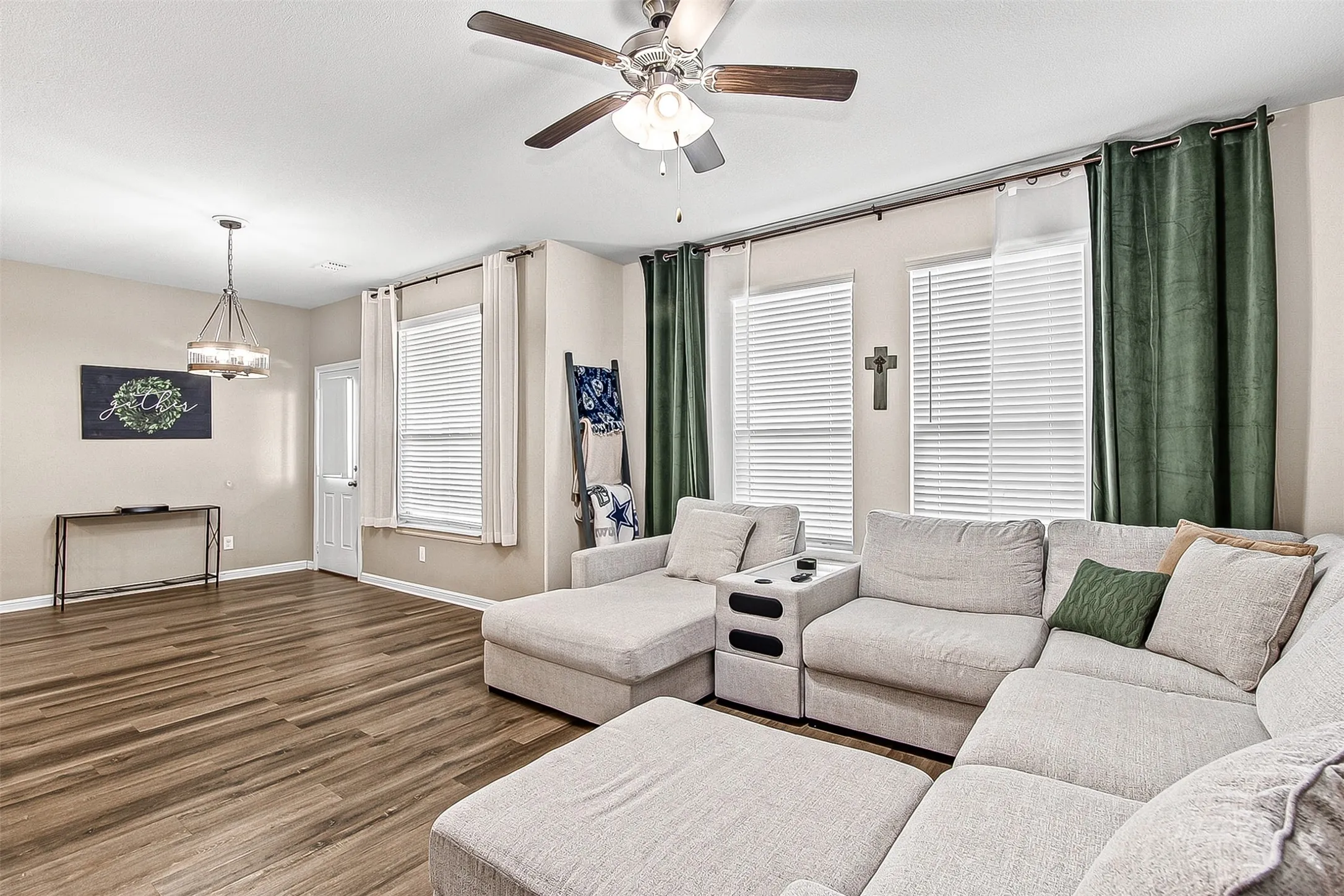 Single Family Residence For Sale in Tarrant County , 825 Key Deer Drive, Fort Worth, Texas 76028, 3 Bedroom, 2 Bathroom, 2 Garage spaces, 1,802 Sqft, built in 2019, mls#21389312, Real Estate Agent in Fort Worth, Homes For Sale in Tarrant county, Homes For Sale in Fort Worth, Realtor in Fort Worth Texas, Real Estate Brokerage Independent Realty Texas, Luminita Cordes Realtor