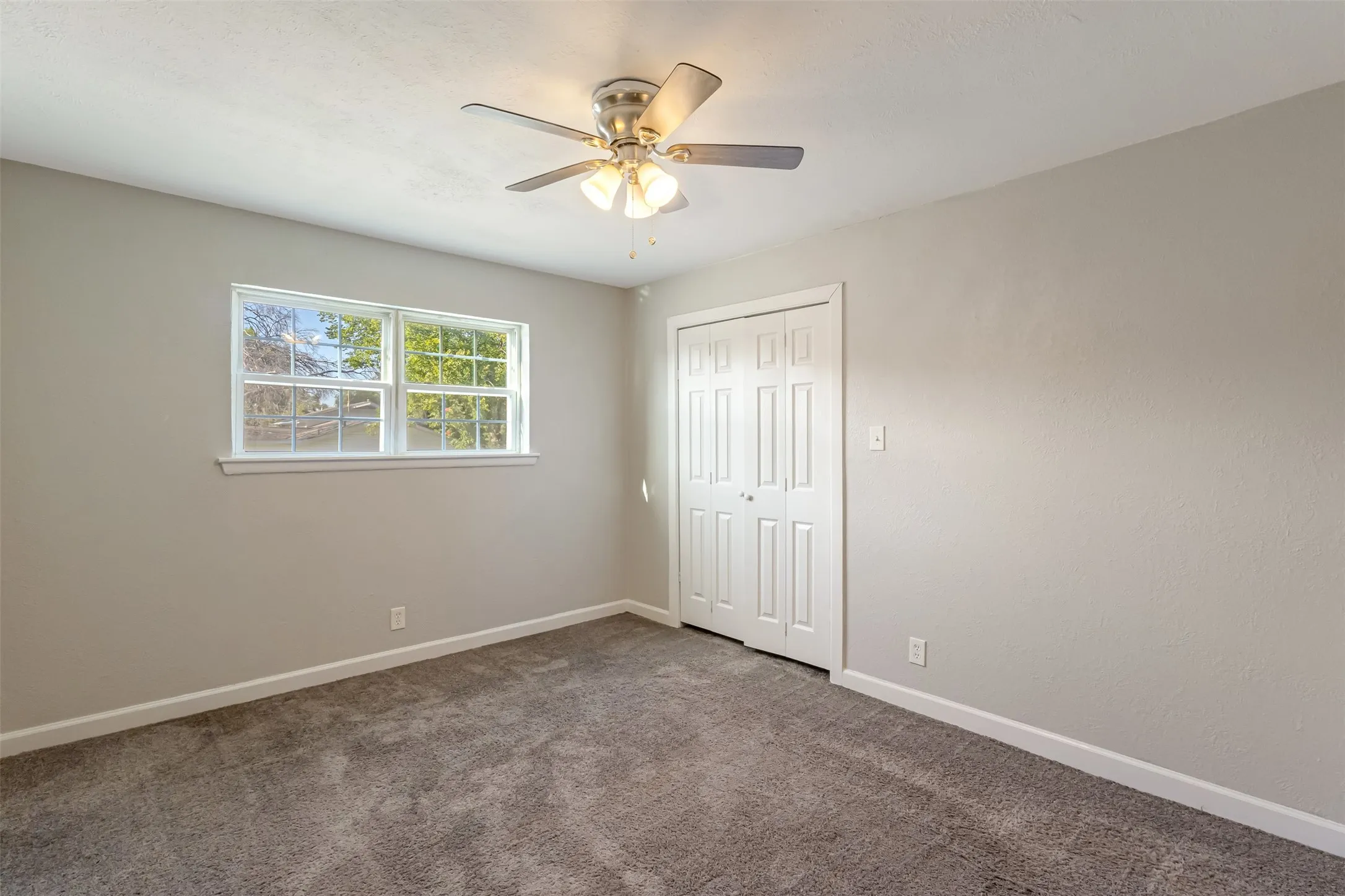 Single Family Residence For Sale in Tarrant County , 8001 Clark Street, North Richland Hills, Texas 76180, 3 Bedroom, 2 Bathroom, 2 Garage spaces, 1,808 Sqft, built in 1959, mls#21385758, Real Estate Agent in North Richland Hills, Homes For Sale in Tarrant county, Homes For Sale in North Richland Hills, Realtor in North Richland Hills Texas, Real Estate Brokerage Independent Realty Texas, Luminita Cordes Realtor