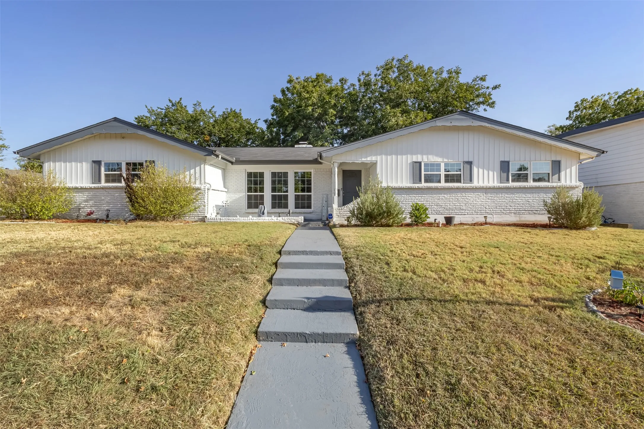 Single Family Residence For Sale