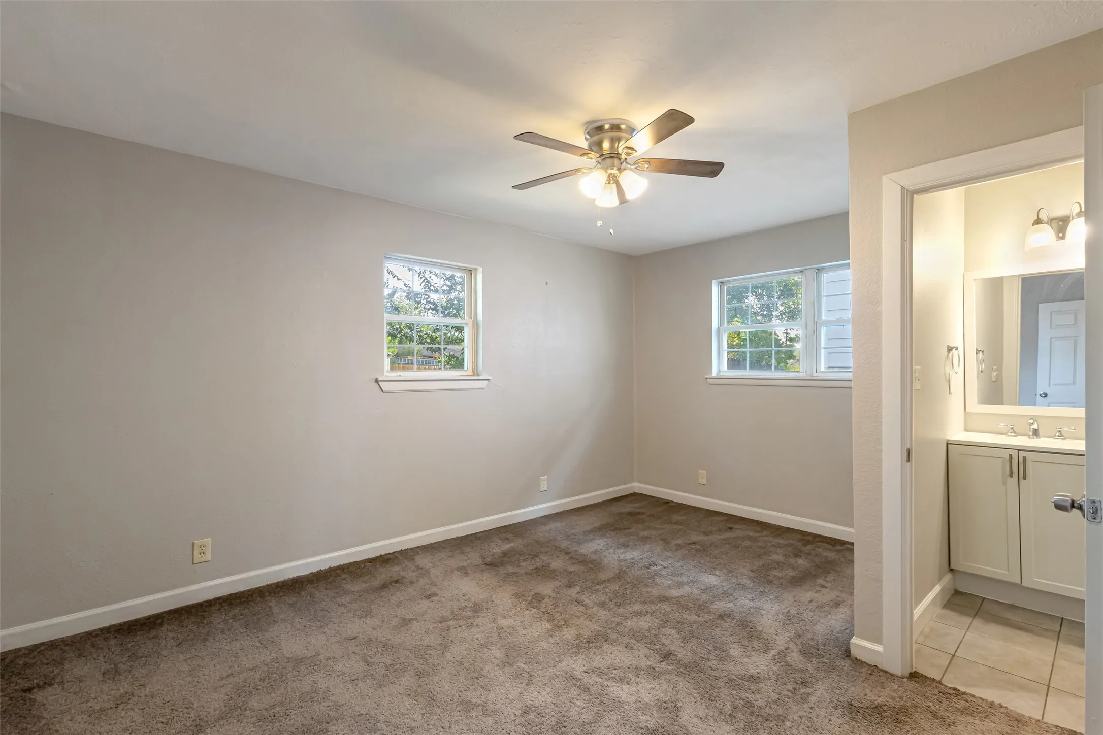 Single Family Residence For Sale in Tarrant County , 8001 Clark Street, North Richland Hills, Texas 76180, 3 Bedroom, 2 Bathroom, 2 Garage spaces, 1,808 Sqft, built in 1959, mls#21385758, Real Estate Agent in North Richland Hills, Homes For Sale in Tarrant county, Homes For Sale in North Richland Hills, Realtor in North Richland Hills Texas, Real Estate Brokerage Independent Realty Texas, Luminita Cordes Realtor