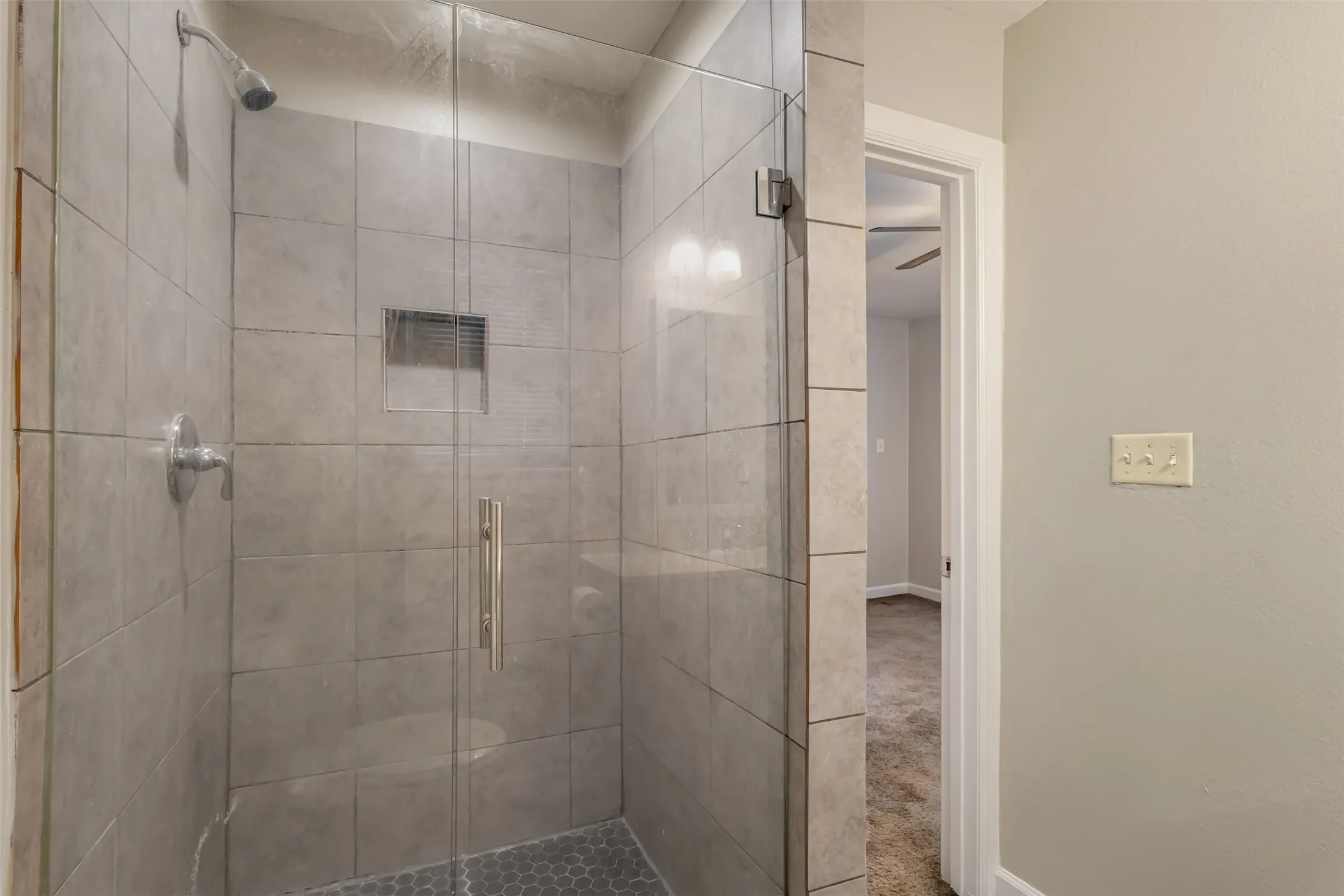 Single Family Residence For Sale in Tarrant County , 8001 Clark Street, North Richland Hills, Texas 76180, 3 Bedroom, 2 Bathroom, 2 Garage spaces, 1,808 Sqft, built in 1959, mls#21385758, Real Estate Agent in North Richland Hills, Homes For Sale in Tarrant county, Homes For Sale in North Richland Hills, Realtor in North Richland Hills Texas, Real Estate Brokerage Independent Realty Texas, Luminita Cordes Realtor