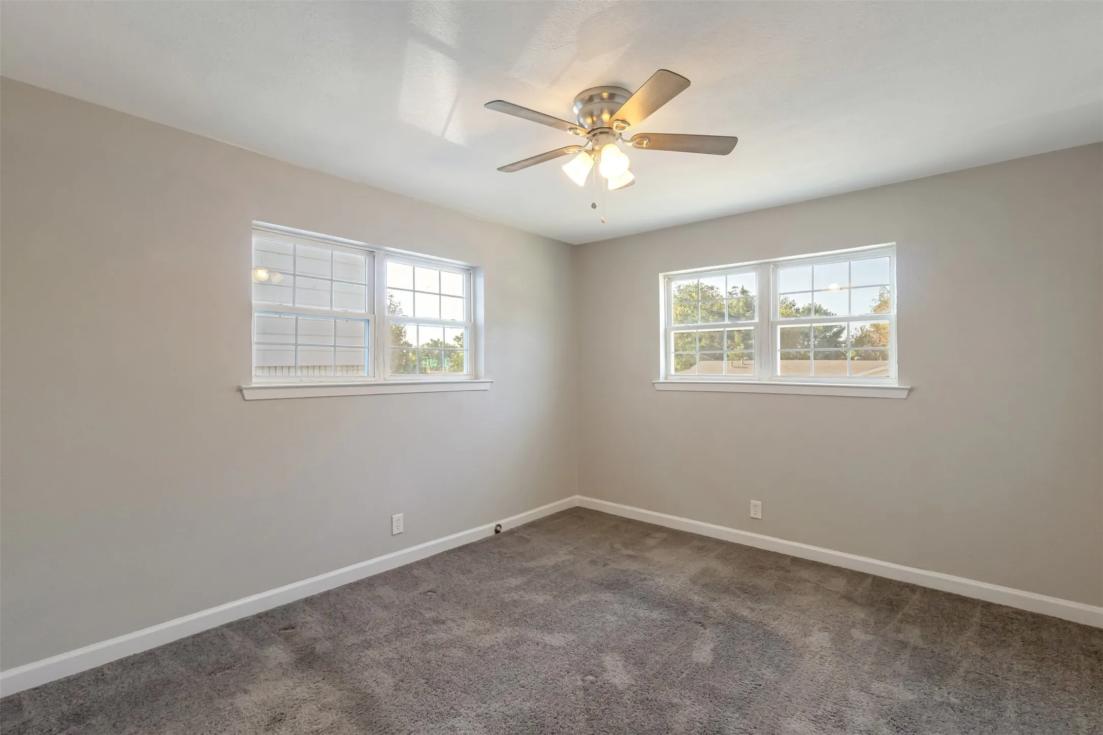Single Family Residence For Sale in Tarrant County , 8001 Clark Street, North Richland Hills, Texas 76180, 3 Bedroom, 2 Bathroom, 2 Garage spaces, 1,808 Sqft, built in 1959, mls#21385758, Real Estate Agent in North Richland Hills, Homes For Sale in Tarrant county, Homes For Sale in North Richland Hills, Realtor in North Richland Hills Texas, Real Estate Brokerage Independent Realty Texas, Luminita Cordes Realtor