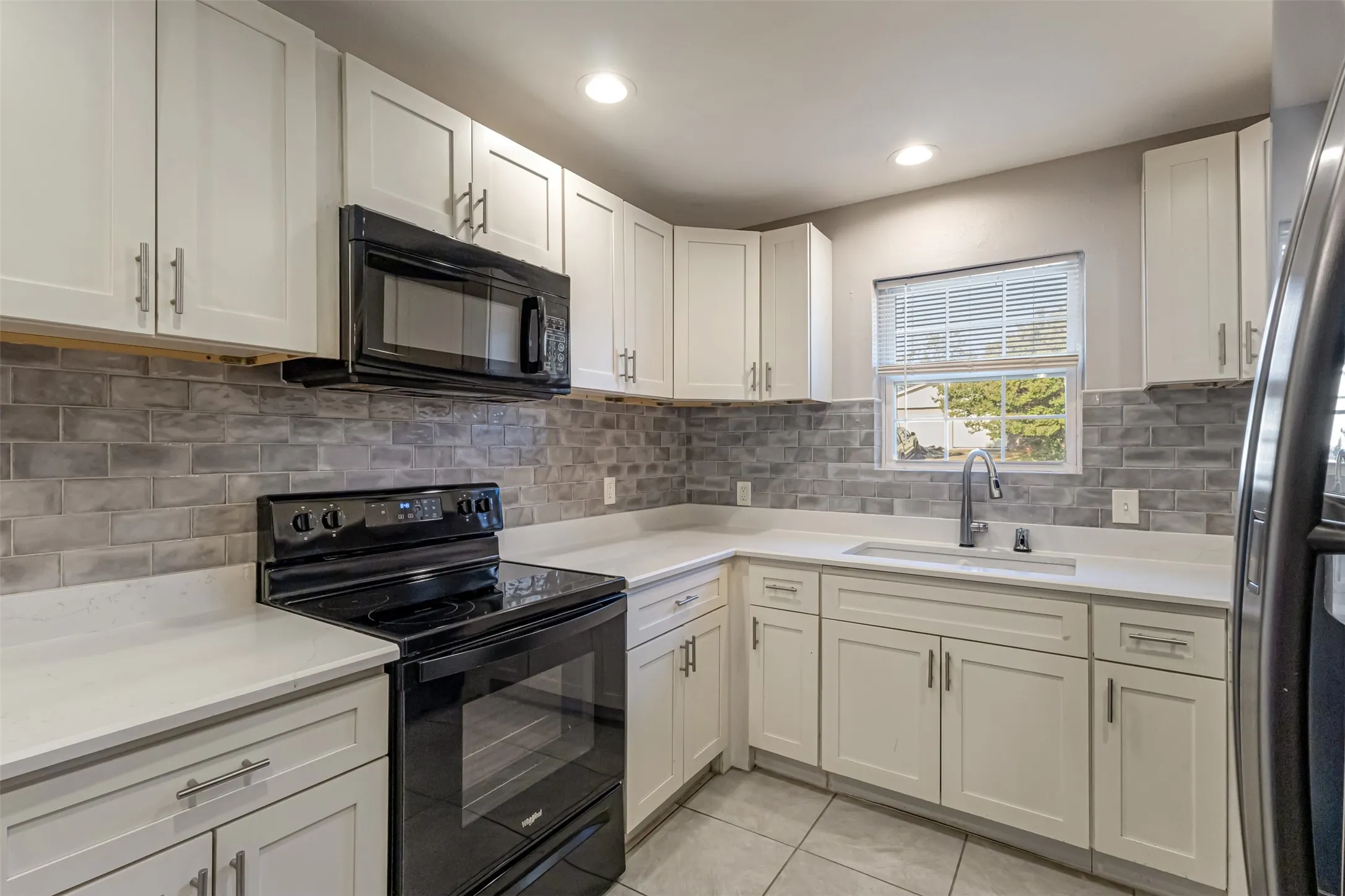 Single Family Residence For Sale in Tarrant County , 8001 Clark Street, North Richland Hills, Texas 76180, 3 Bedroom, 2 Bathroom, 2 Garage spaces, 1,808 Sqft, built in 1959, mls#21385758, Real Estate Agent in North Richland Hills, Homes For Sale in Tarrant county, Homes For Sale in North Richland Hills, Realtor in North Richland Hills Texas, Real Estate Brokerage Independent Realty Texas, Luminita Cordes Realtor