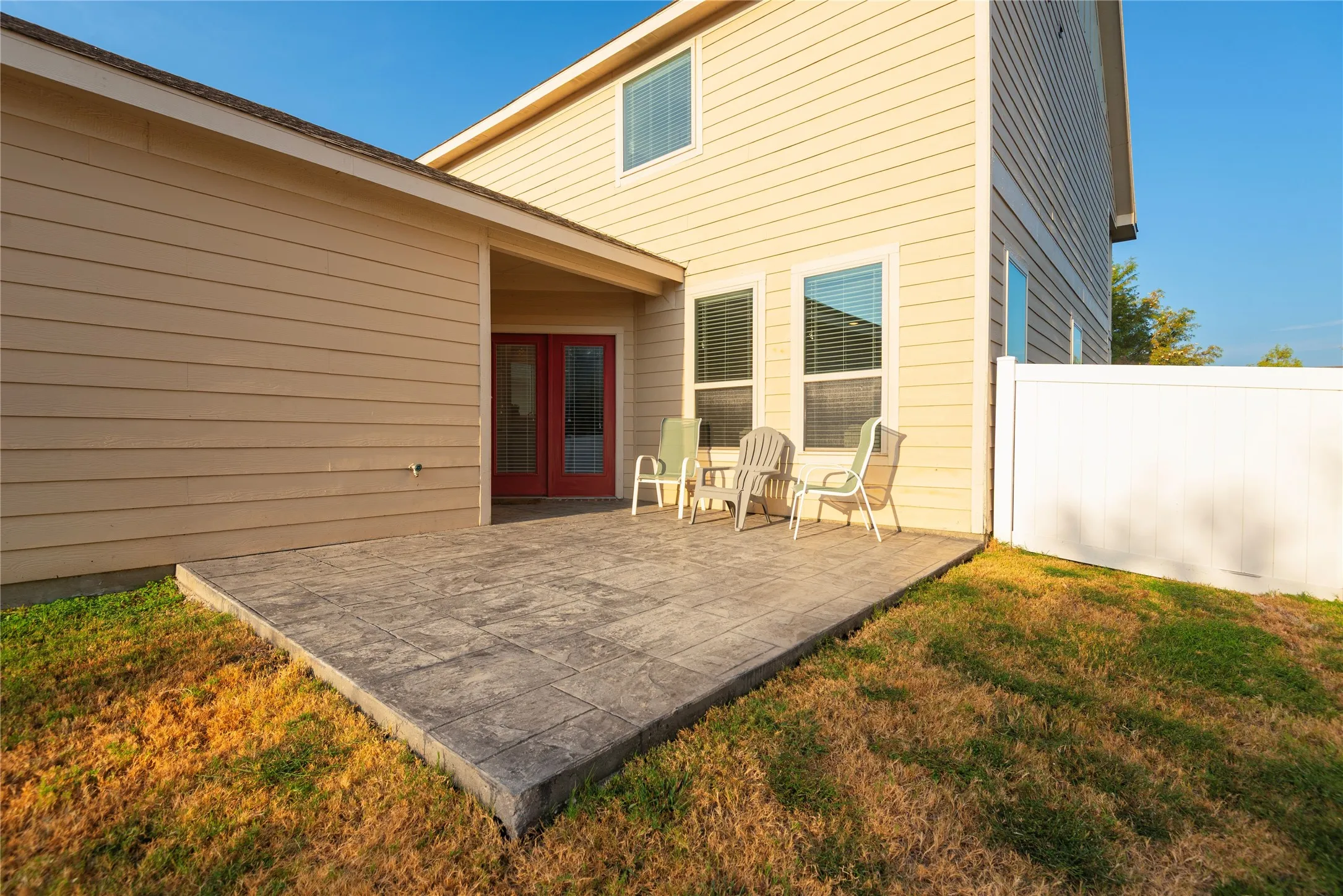 Single Family Residence For Sale in Denton County , 708 Whitemarsh Drive, Aubrey, Texas 76227, 4 Bedroom, 3 Bathroom, 2 Garage spaces, 2,049 Sqft, built in 2015, mls#21383993, Real Estate Agent in Aubrey, Homes For Sale in Denton county, Homes For Sale in Aubrey, Realtor in Aubrey Texas, Real Estate Brokerage Independent Realty Texas, Luminita Cordes Realtor