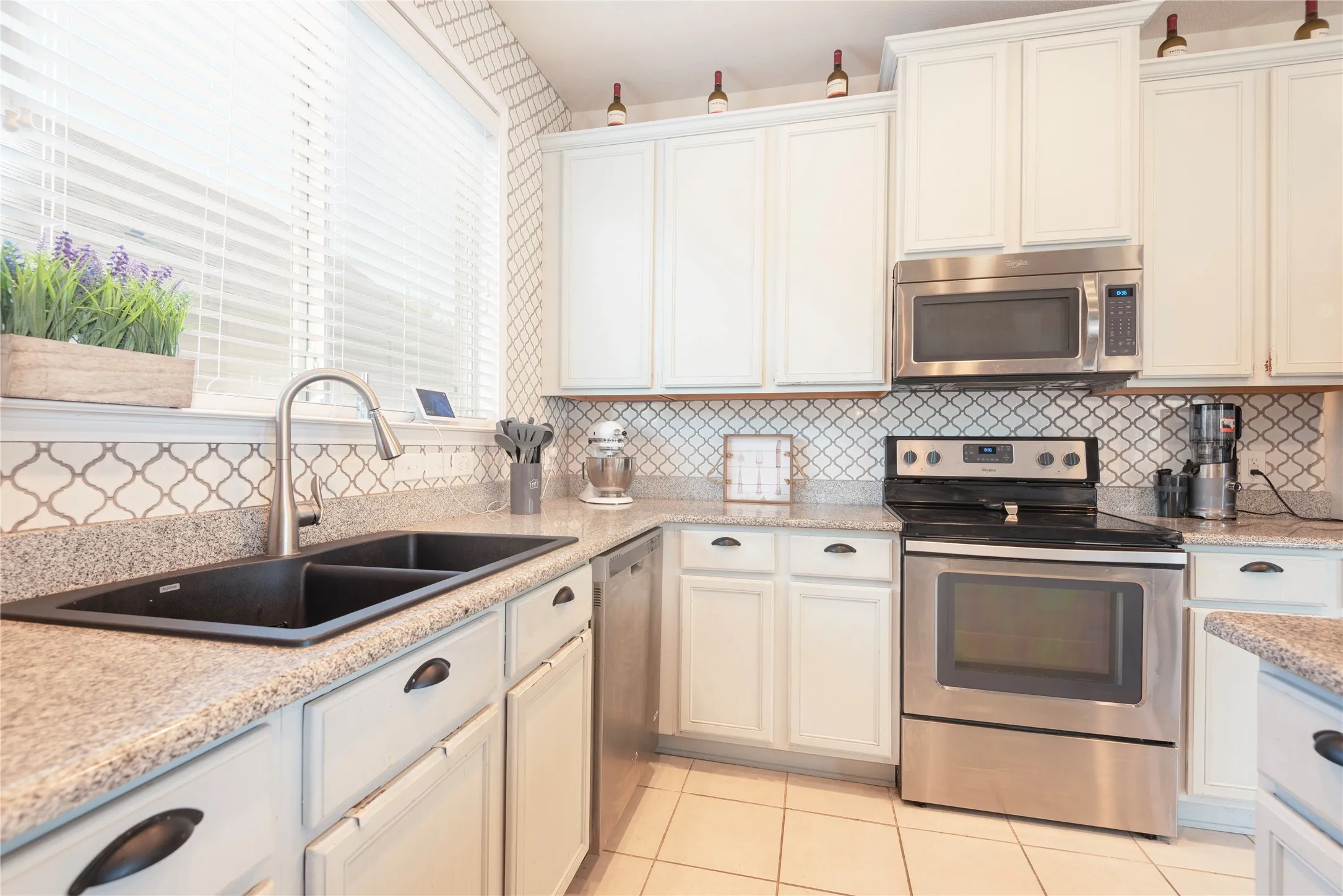 Single Family Residence For Sale in Denton County , 708 Whitemarsh Drive, Aubrey, Texas 76227, 4 Bedroom, 3 Bathroom, 2 Garage spaces, 2,049 Sqft, built in 2015, mls#21383993, Real Estate Agent in Aubrey, Homes For Sale in Denton county, Homes For Sale in Aubrey, Realtor in Aubrey Texas, Real Estate Brokerage Independent Realty Texas, Luminita Cordes Realtor