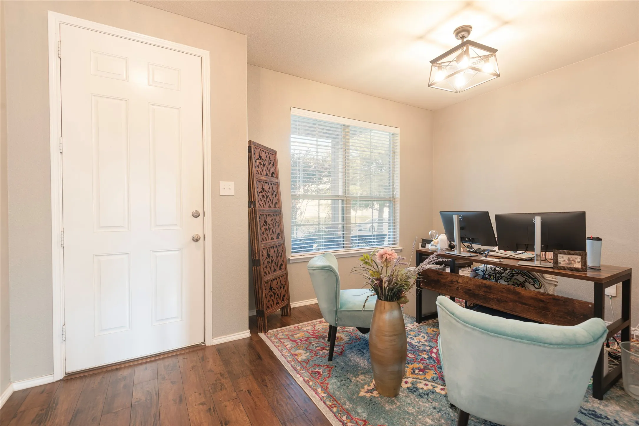 Single Family Residence For Sale in Denton County , 708 Whitemarsh Drive, Aubrey, Texas 76227, 4 Bedroom, 3 Bathroom, 2 Garage spaces, 2,049 Sqft, built in 2015, mls#21383993, Real Estate Agent in Aubrey, Homes For Sale in Denton county, Homes For Sale in Aubrey, Realtor in Aubrey Texas, Real Estate Brokerage Independent Realty Texas, Luminita Cordes Realtor