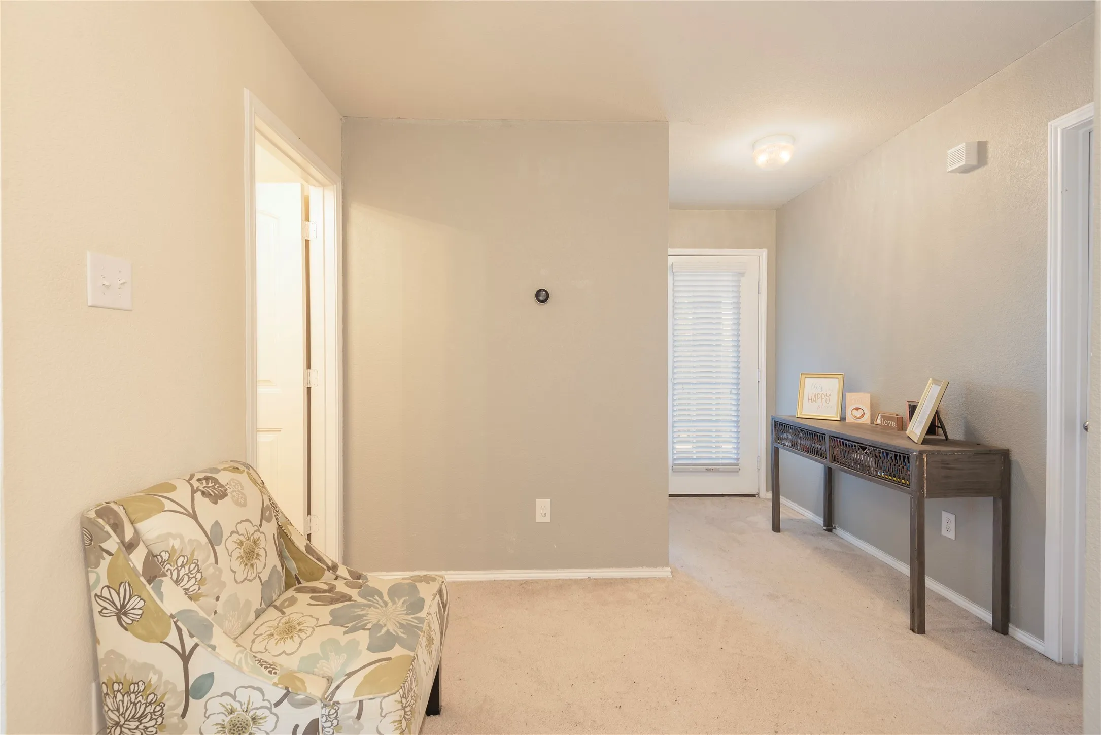 Single Family Residence For Sale in Denton County , 708 Whitemarsh Drive, Aubrey, Texas 76227, 4 Bedroom, 3 Bathroom, 2 Garage spaces, 2,049 Sqft, built in 2015, mls#21383993, Real Estate Agent in Aubrey, Homes For Sale in Denton county, Homes For Sale in Aubrey, Realtor in Aubrey Texas, Real Estate Brokerage Independent Realty Texas, Luminita Cordes Realtor