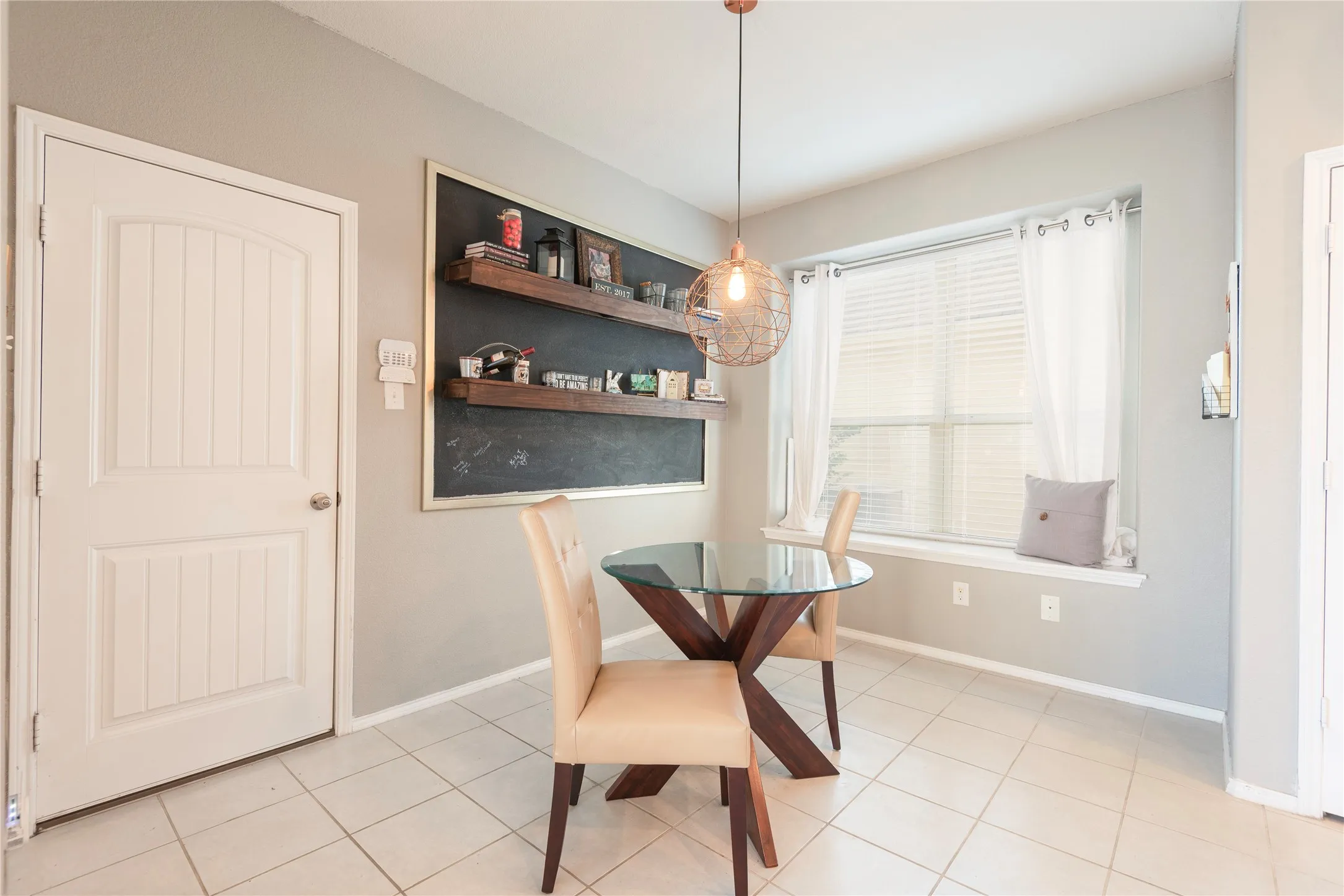 Single Family Residence For Sale in Denton County , 708 Whitemarsh Drive, Aubrey, Texas 76227, 4 Bedroom, 3 Bathroom, 2 Garage spaces, 2,049 Sqft, built in 2015, mls#21383993, Real Estate Agent in Aubrey, Homes For Sale in Denton county, Homes For Sale in Aubrey, Realtor in Aubrey Texas, Real Estate Brokerage Independent Realty Texas, Luminita Cordes Realtor