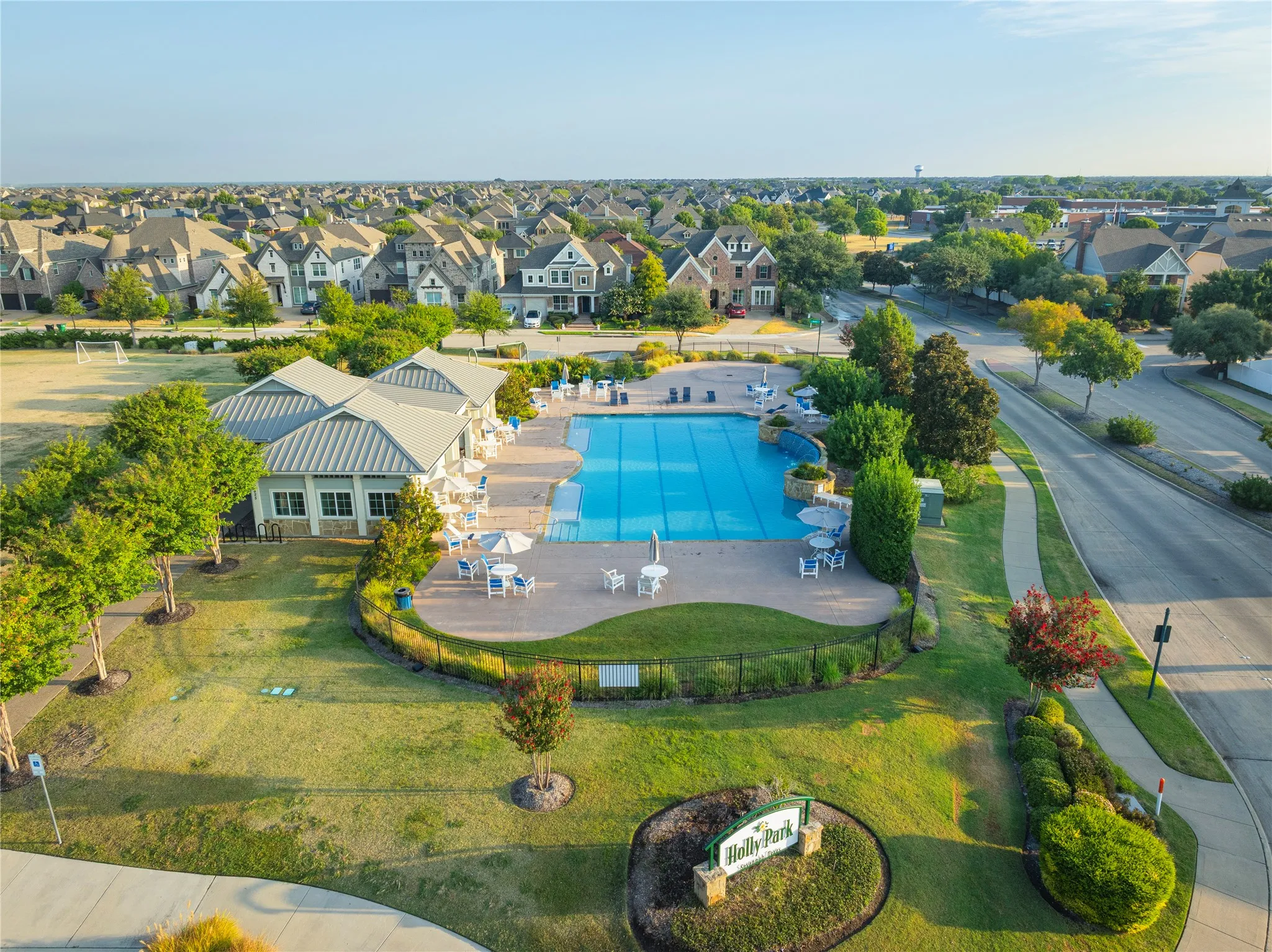 Single Family Residence For Sale in Denton County , 708 Whitemarsh Drive, Aubrey, Texas 76227, 4 Bedroom, 3 Bathroom, 2 Garage spaces, 2,049 Sqft, built in 2015, mls#21383993, Real Estate Agent in Aubrey, Homes For Sale in Denton county, Homes For Sale in Aubrey, Realtor in Aubrey Texas, Real Estate Brokerage Independent Realty Texas, Luminita Cordes Realtor