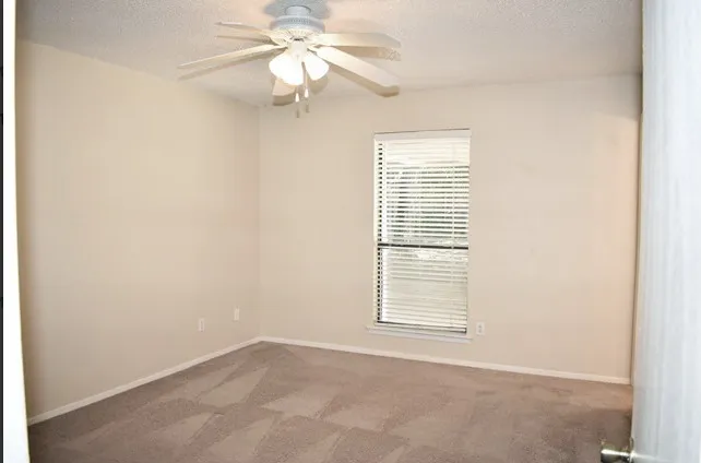 Duplex For Rent in Tarrant County , 7009 Overton Park, North Richland Hills, Texas 76182, 3 Bedroom, 2 Bathroom, Garage spaces, 2,240 Sqft, built in 1984, mls#21390236, Real Estate Agent in North Richland Hills, Homes For Rent in Tarrant county, Homes For Rent in North Richland Hills, Realtor in North Richland Hills Texas, Real Estate Brokerage Independent Realty Texas, Luminita Cordes Realtor