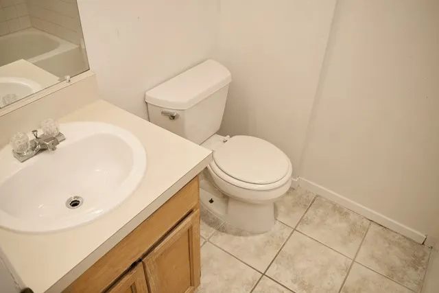 Duplex For Rent in Tarrant County , 7009 Overton Park, North Richland Hills, Texas 76182, 3 Bedroom, 2 Bathroom, Garage spaces, 2,240 Sqft, built in 1984, mls#21390236, Real Estate Agent in North Richland Hills, Homes For Rent in Tarrant county, Homes For Rent in North Richland Hills, Realtor in North Richland Hills Texas, Real Estate Brokerage Independent Realty Texas, Luminita Cordes Realtor