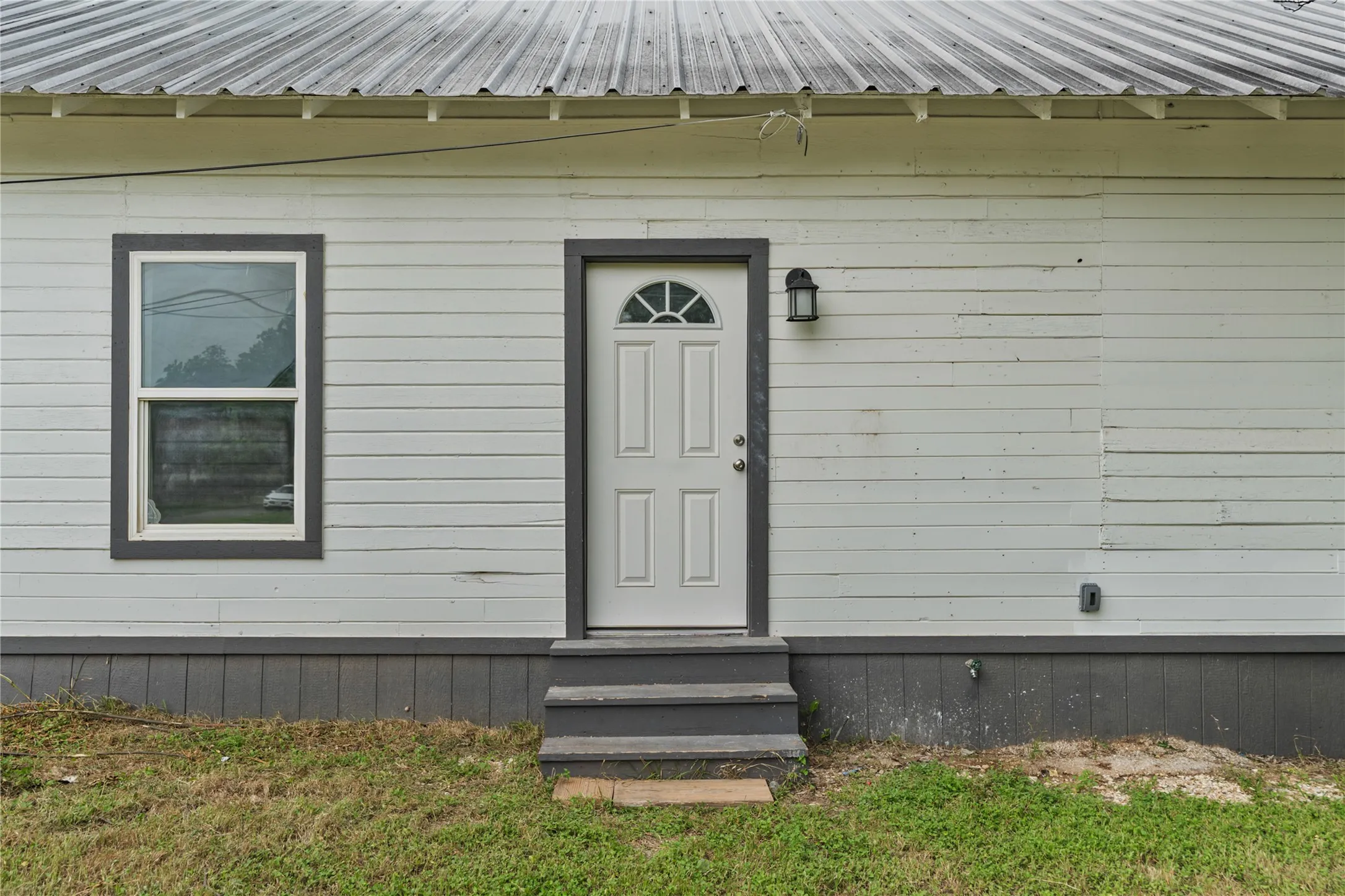 Single Family Residence For Sale in Mc Lennan County , 1601 N 11TH Street, Waco, Texas 76707, 3 Bedroom, 2 Bathroom, Garage spaces, 1,568 Sqft, built in 1920, mls#21388721, Real Estate Agent in Waco, Homes For Sale in Mc Lennan county, Homes For Sale in Waco, Realtor in Waco Texas, Real Estate Brokerage Independent Realty Texas, Luminita Cordes Realtor