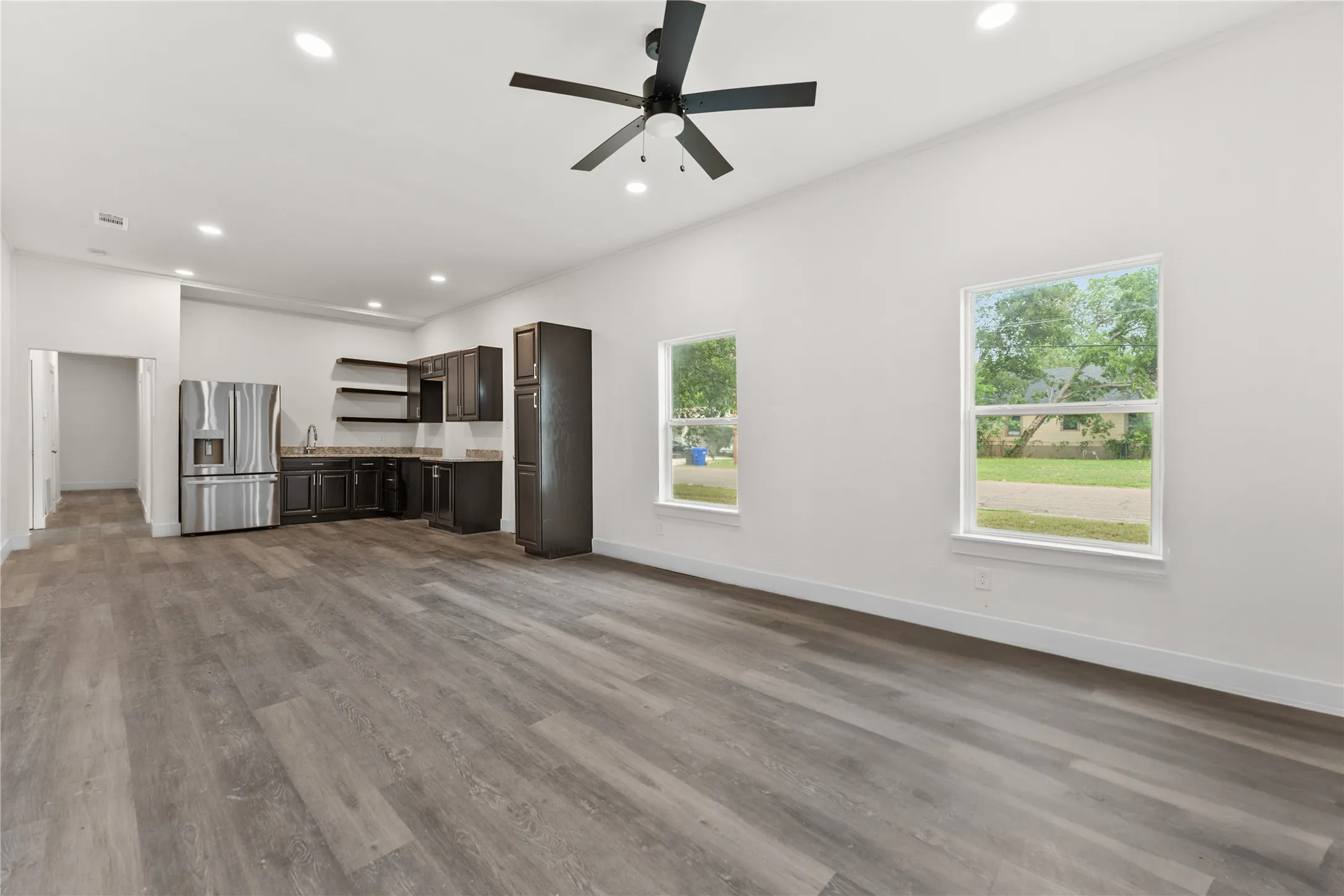 Single Family Residence For Sale in Mc Lennan County , 1601 N 11TH Street, Waco, Texas 76707, 3 Bedroom, 2 Bathroom, Garage spaces, 1,568 Sqft, built in 1920, mls#21388721, Real Estate Agent in Waco, Homes For Sale in Mc Lennan county, Homes For Sale in Waco, Realtor in Waco Texas, Real Estate Brokerage Independent Realty Texas, Luminita Cordes Realtor
