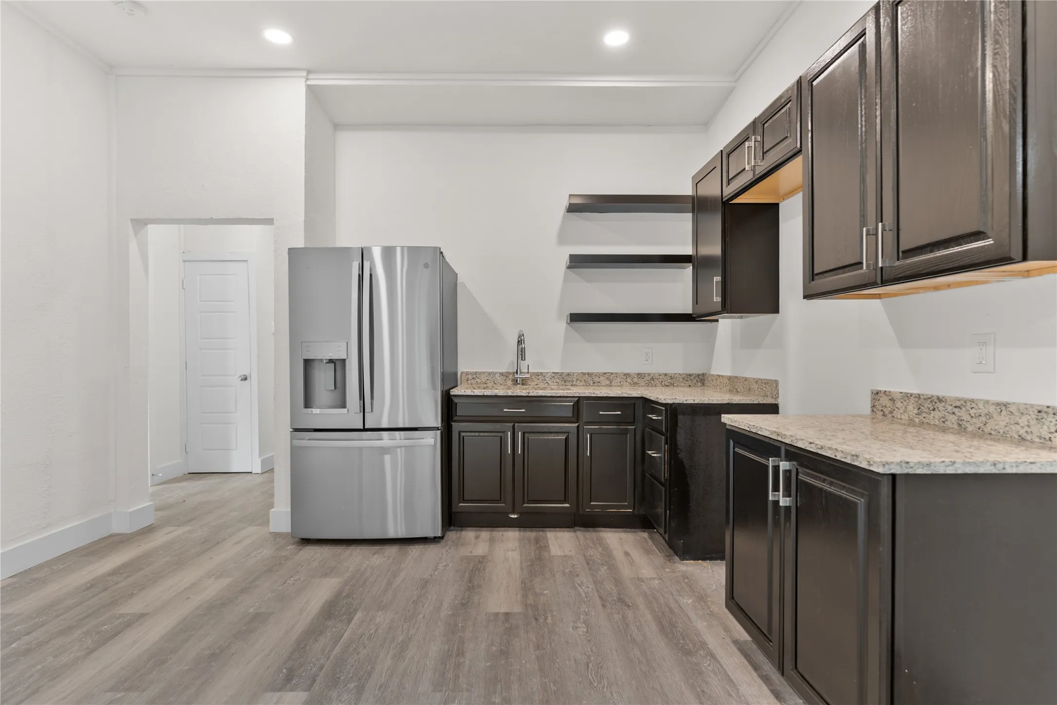 Single Family Residence For Sale in Mc Lennan County , 1601 N 11TH Street, Waco, Texas 76707, 3 Bedroom, 2 Bathroom, Garage spaces, 1,568 Sqft, built in 1920, mls#21388721, Real Estate Agent in Waco, Homes For Sale in Mc Lennan county, Homes For Sale in Waco, Realtor in Waco Texas, Real Estate Brokerage Independent Realty Texas, Luminita Cordes Realtor