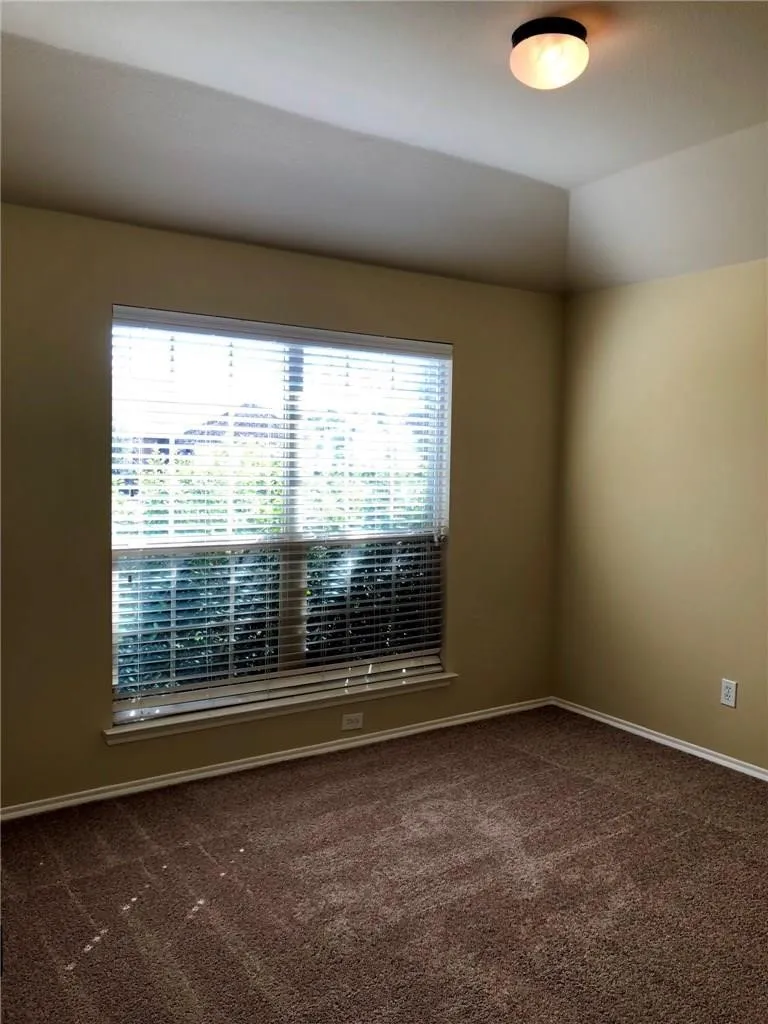 Single Family Residence For Rent in Collin County , 1104 Kaufman Road, Melissa, Texas 75454, 3 Bedroom, 2 Bathroom, 2 Garage spaces, 2,044 Sqft, built in 2009, mls#21390440, Real Estate Agent in Melissa, Homes For Rent in Collin county, Homes For Rent in Melissa, Realtor in Melissa Texas, Real Estate Brokerage Independent Realty Texas, Luminita Cordes Realtor