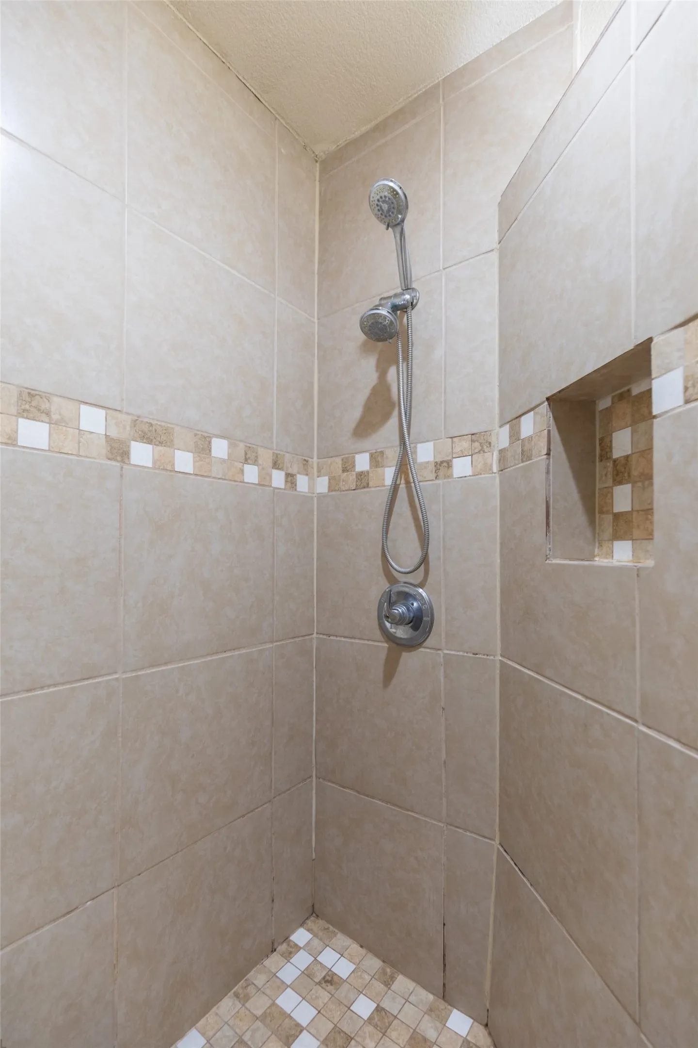 Single Family Residence For Sale in Taylor County , 4526 Don Juan Street, Abilene, Texas 79605, 4 Bedroom, 2 Bathroom, Garage spaces, 1,798 Sqft, built in 1959, mls#21389166, Real Estate Agent in Abilene, Homes For Sale in Taylor county, Homes For Sale in Abilene, Realtor in Abilene Texas, Real Estate Brokerage Independent Realty Texas, Luminita Cordes Realtor