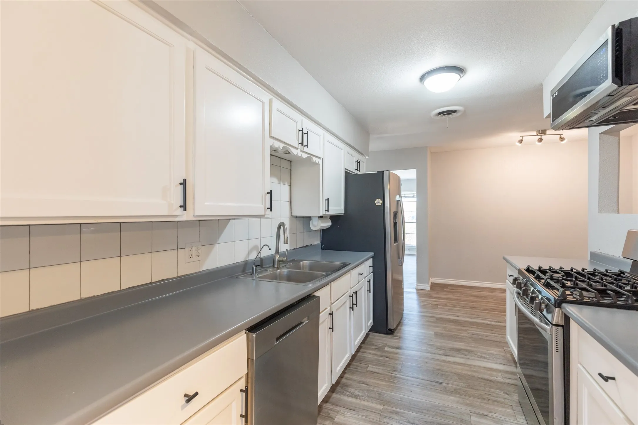 Single Family Residence For Sale in Taylor County , 4526 Don Juan Street, Abilene, Texas 79605, 4 Bedroom, 2 Bathroom, Garage spaces, 1,798 Sqft, built in 1959, mls#21389166, Real Estate Agent in Abilene, Homes For Sale in Taylor county, Homes For Sale in Abilene, Realtor in Abilene Texas, Real Estate Brokerage Independent Realty Texas, Luminita Cordes Realtor