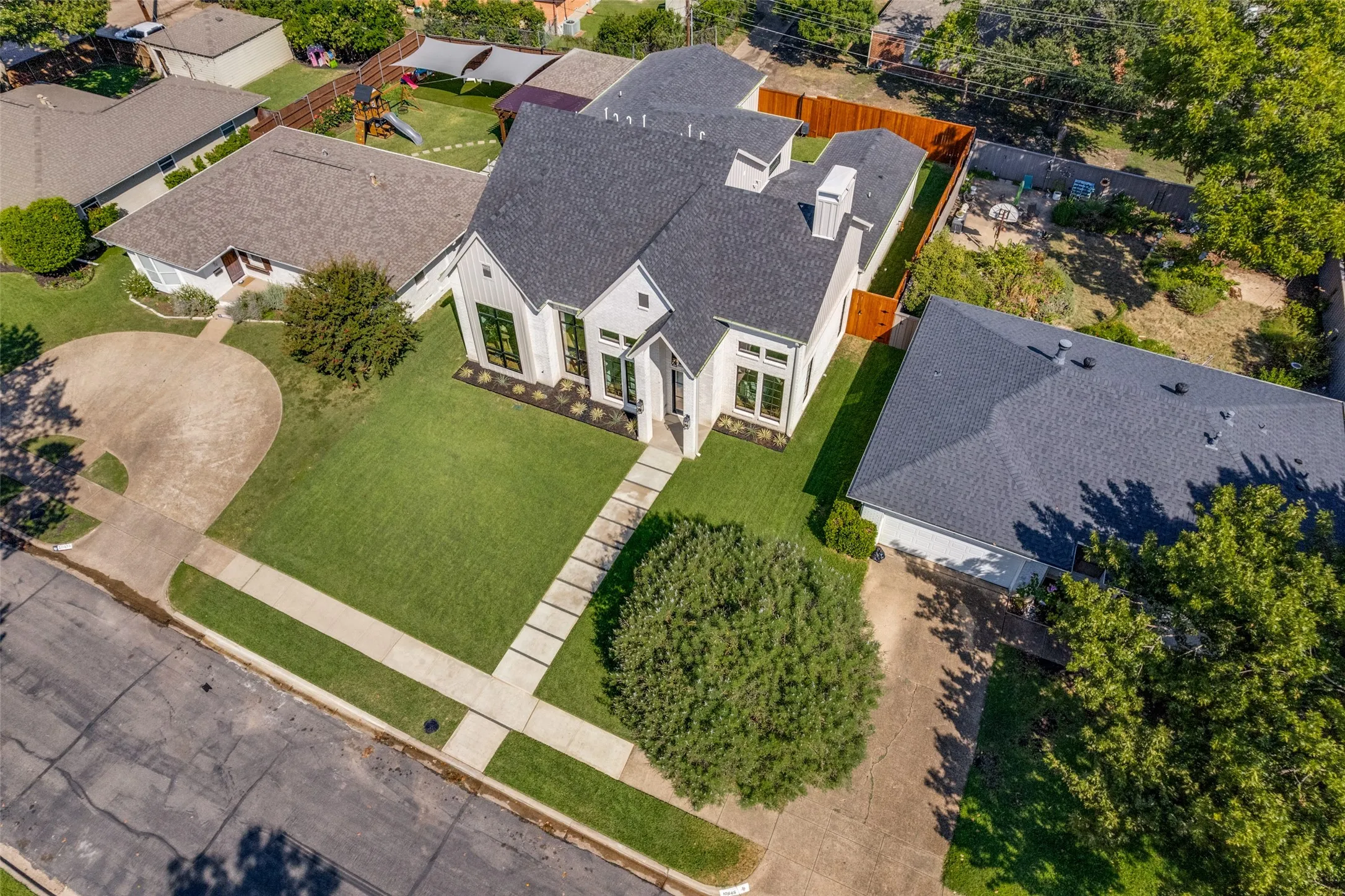 Single Family Residence For Sale in Dallas County , 10641 Larchfield Lane, Dallas, Texas 75238, 5 Bedroom, 5 Bathroom, 2 Garage spaces, 3,612 Sqft, built in 2025, mls#21390430, Real Estate Agent in Dallas, Homes For Sale in Dallas county, Homes For Sale in Dallas, Realtor in Dallas Texas, Real Estate Brokerage Independent Realty Texas, Luminita Cordes Realtor