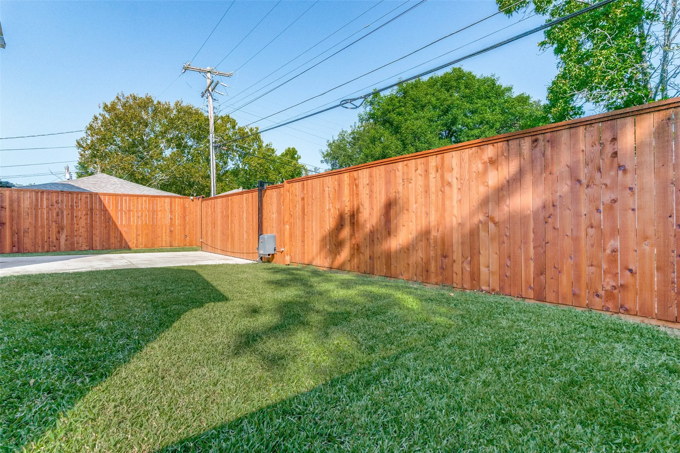 Single Family Residence For Sale in Dallas County , 10641 Larchfield Lane, Dallas, Texas 75238, 5 Bedroom, 5 Bathroom, 2 Garage spaces, 3,612 Sqft, built in 2025, mls#21390430, Real Estate Agent in Dallas, Homes For Sale in Dallas county, Homes For Sale in Dallas, Realtor in Dallas Texas, Real Estate Brokerage Independent Realty Texas, Luminita Cordes Realtor