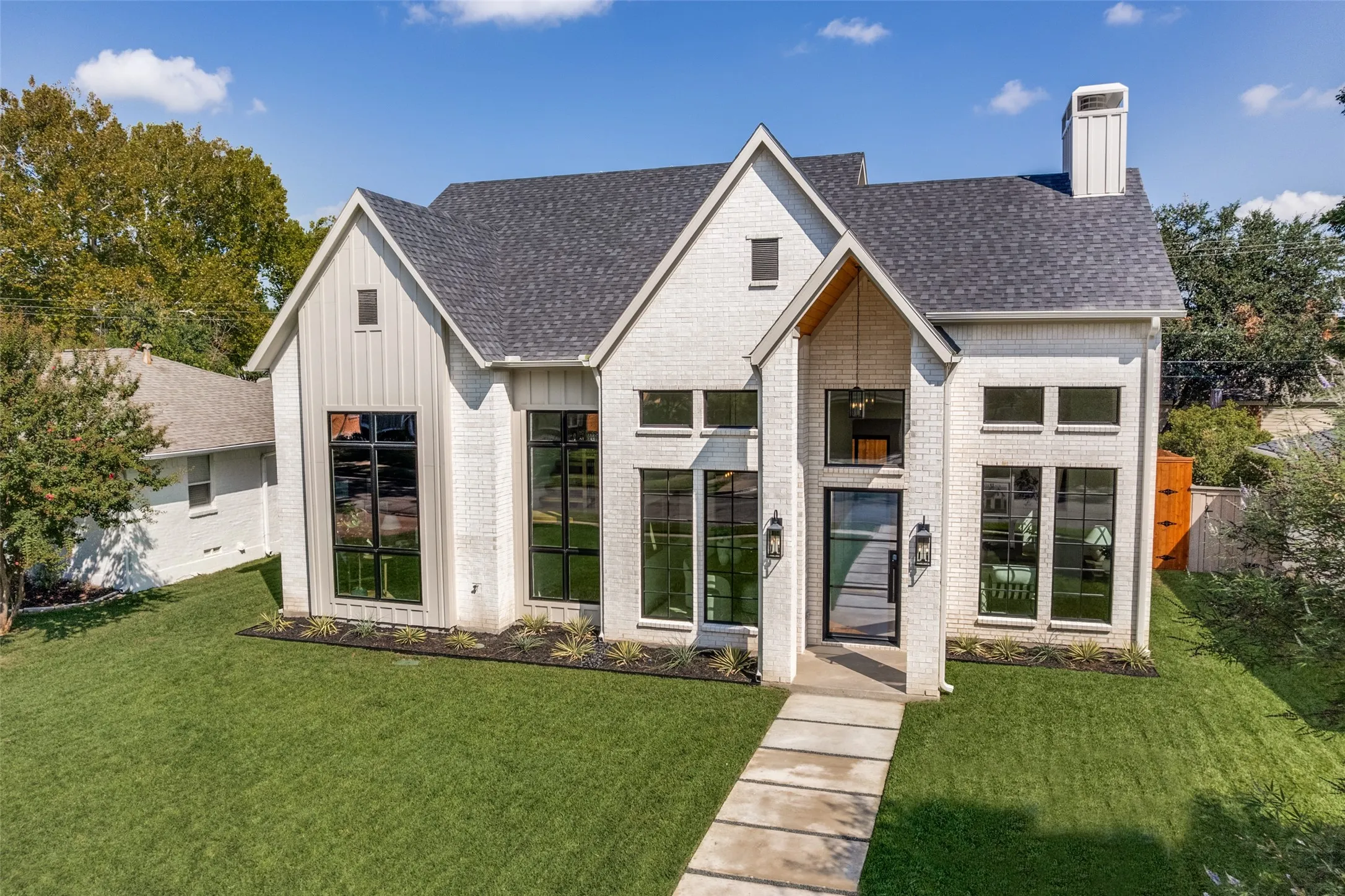 Single Family Residence For Sale in Dallas County , 10641 Larchfield Lane, Dallas, Texas 75238, 5 Bedroom, 5 Bathroom, 2 Garage spaces, 3,612 Sqft, built in 2025, mls#21390430, Real Estate Agent in Dallas, Homes For Sale in Dallas county, Homes For Sale in Dallas, Realtor in Dallas Texas, Real Estate Brokerage Independent Realty Texas, Luminita Cordes Realtor
