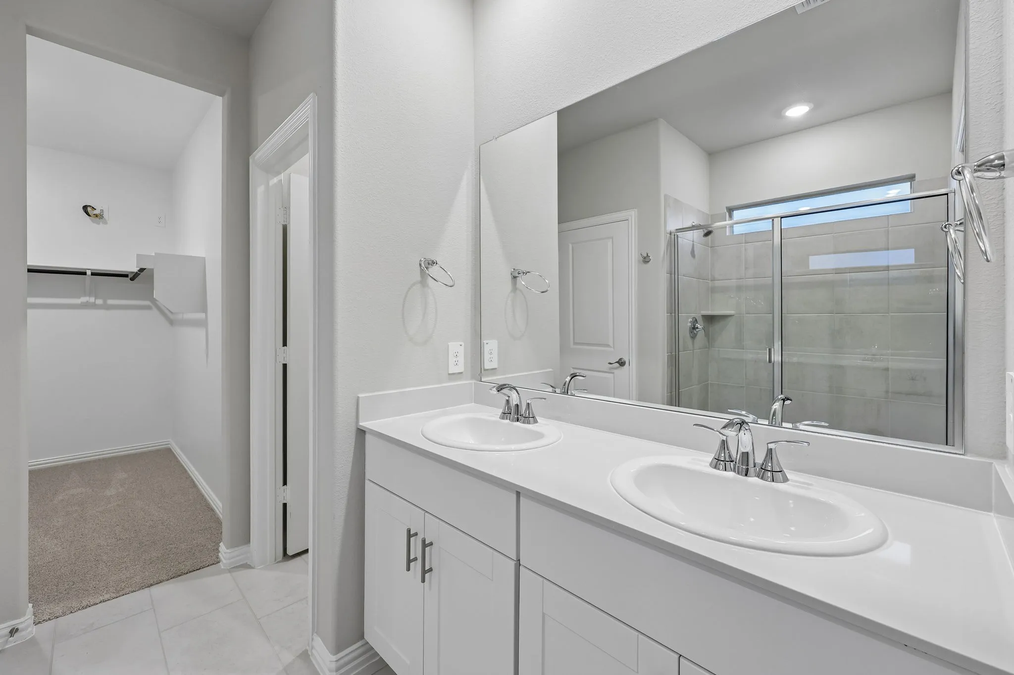 Photo is not of the actual home, but is an inspirational photo of builder’s model home and may depict options, furnishings, and/or decorator features that are not included.