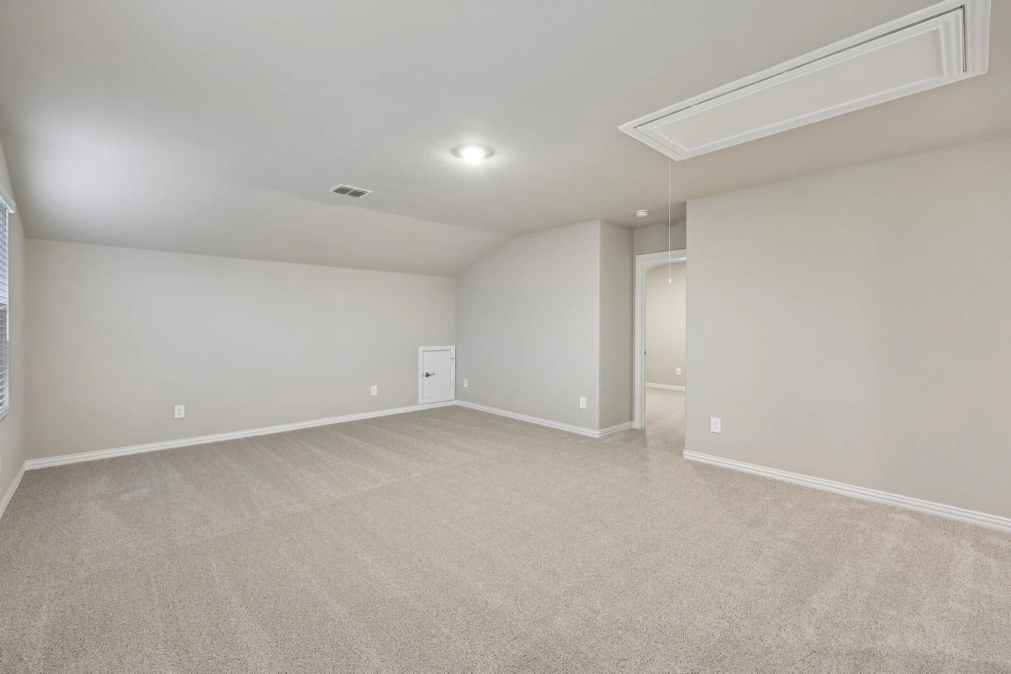 Photo is not of the actual home, but is an inspirational photo of builder’s model home and may depict options, furnishings, and/or decorator features that are not included.
