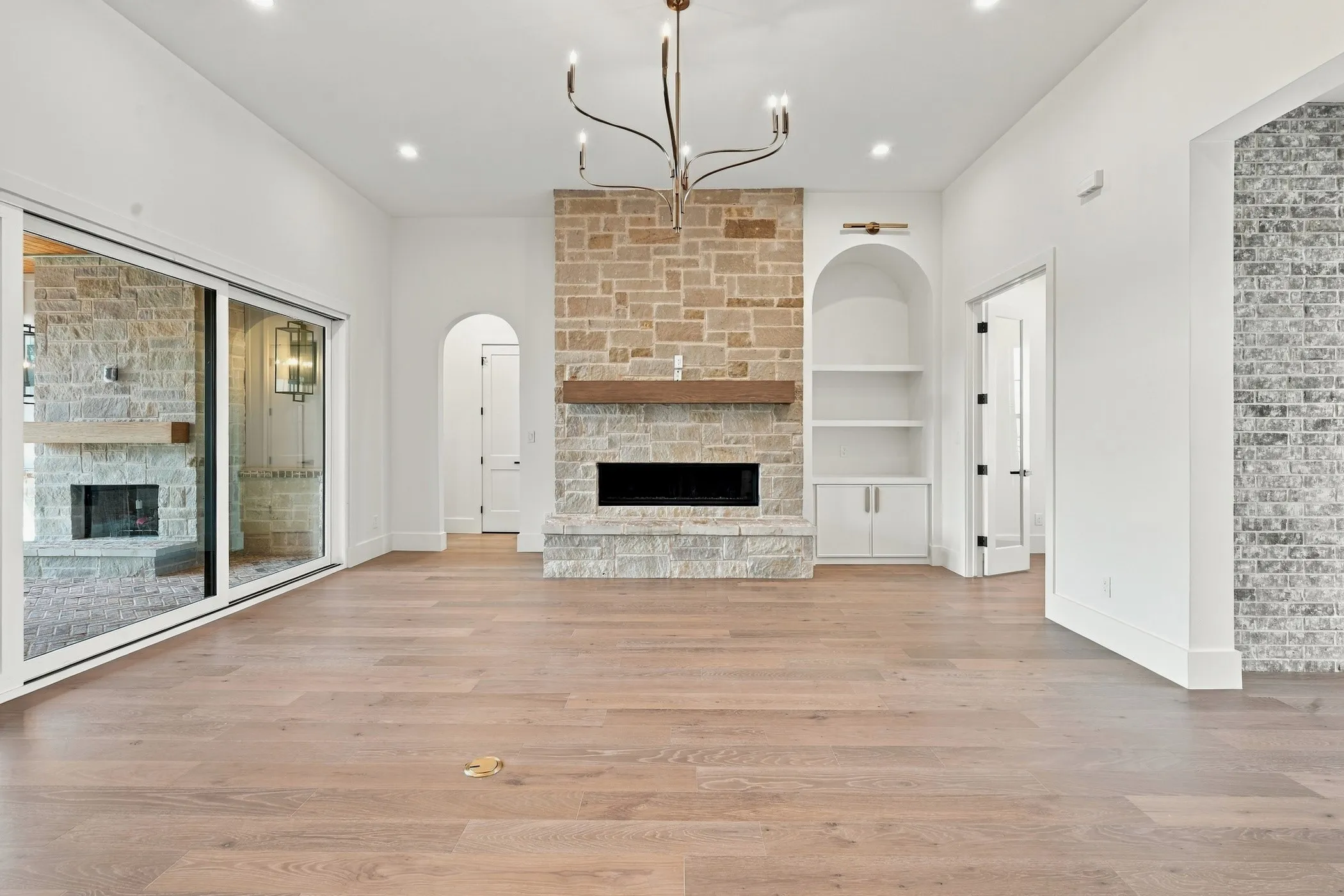 Single Family Residence For Sale in Parker County , 157 Cartwright Road, Weatherford, Texas 76087, 4 Bedroom, 4 Bathroom, 3 Garage spaces, 3,263 Sqft, built in 2026, mls#21389924, Real Estate Agent in Weatherford, Homes For Sale in Parker county, Homes For Sale in Weatherford, Realtor in Weatherford Texas, Real Estate Brokerage Independent Realty Texas, Luminita Cordes Realtor