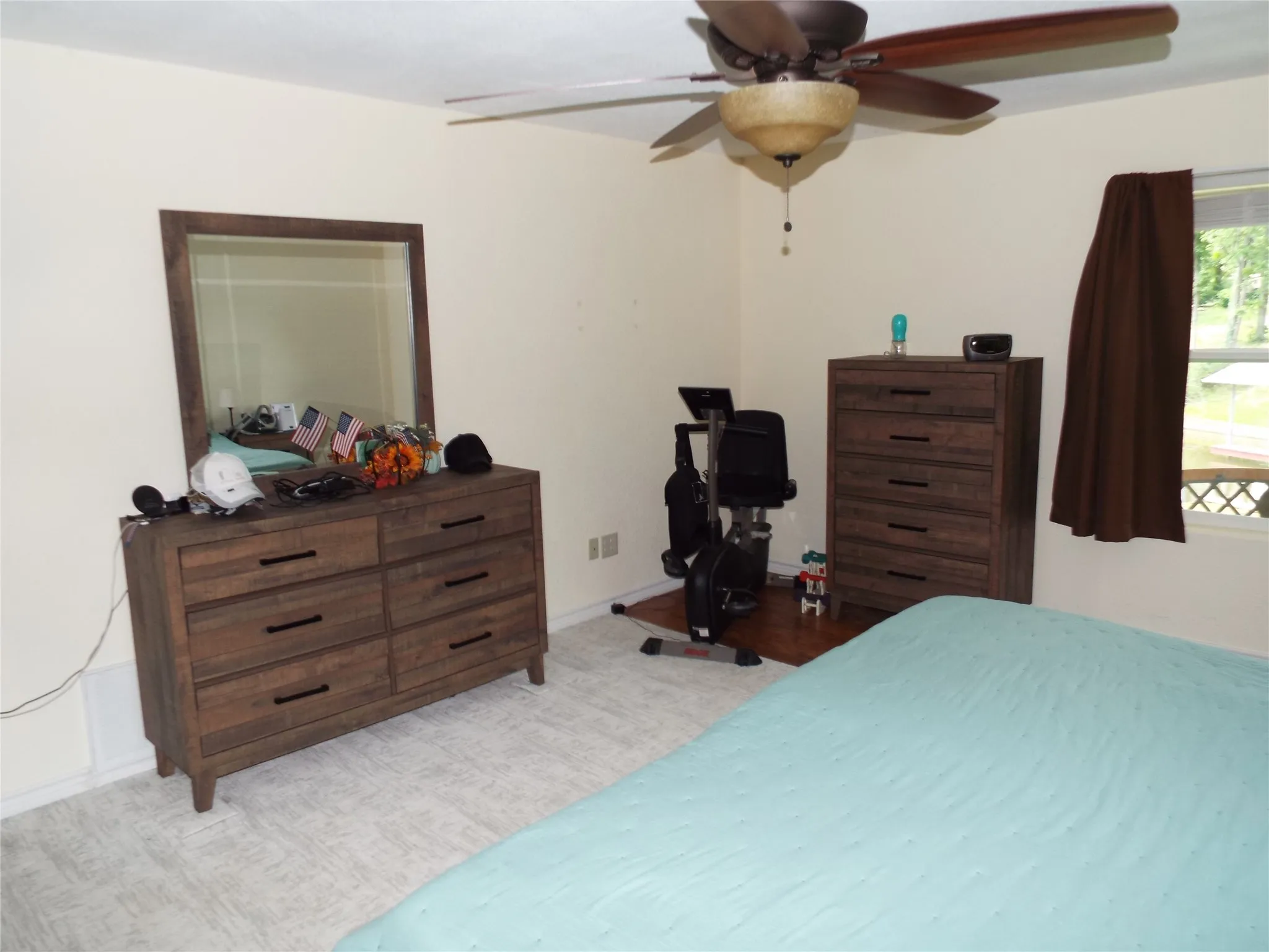 Single Family Residence For Sale in Henderson County , 721 Midway Road, Tool, Texas 75143, 3 Bedroom, 2 Bathroom, 2 Garage spaces, 1,672 Sqft, built in 2011, mls#21390447, Real Estate Agent in Tool, Homes For Sale in Henderson county, Homes For Sale in Tool, Realtor in Tool Texas, Real Estate Brokerage Independent Realty Texas, Luminita Cordes Realtor