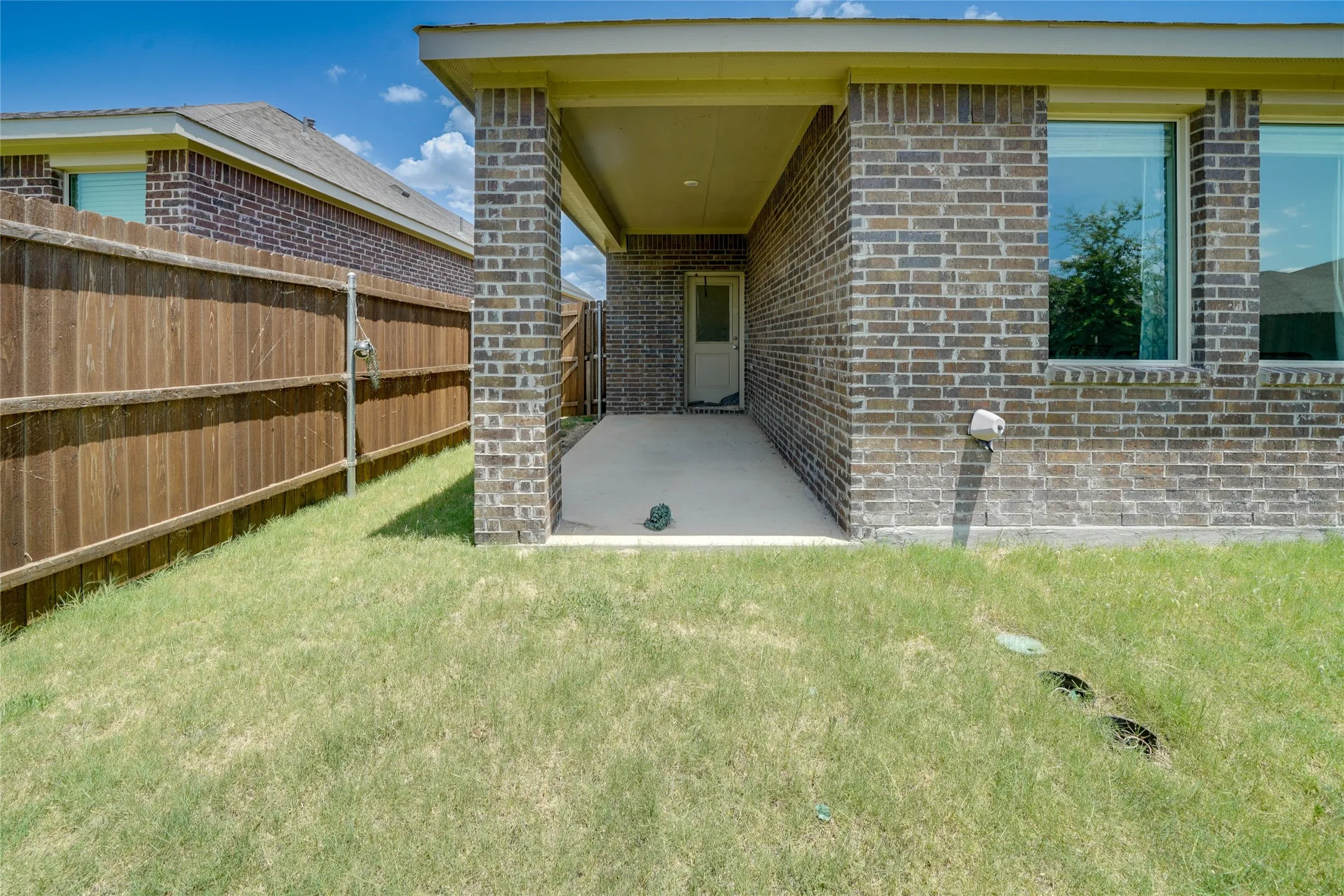 Single Family Residence For Rent in Denton County , 2116 O Keefe Court, Little Elm, Texas 75068, 4 Bedroom, 2 Bathroom, 2 Garage spaces, 1,999 Sqft, built in 2023, mls#21390405, Real Estate Agent in Little Elm, Homes For Rent in Denton county, Homes For Rent in Little Elm, Realtor in Little Elm Texas, Real Estate Brokerage Independent Realty Texas, Luminita Cordes Realtor