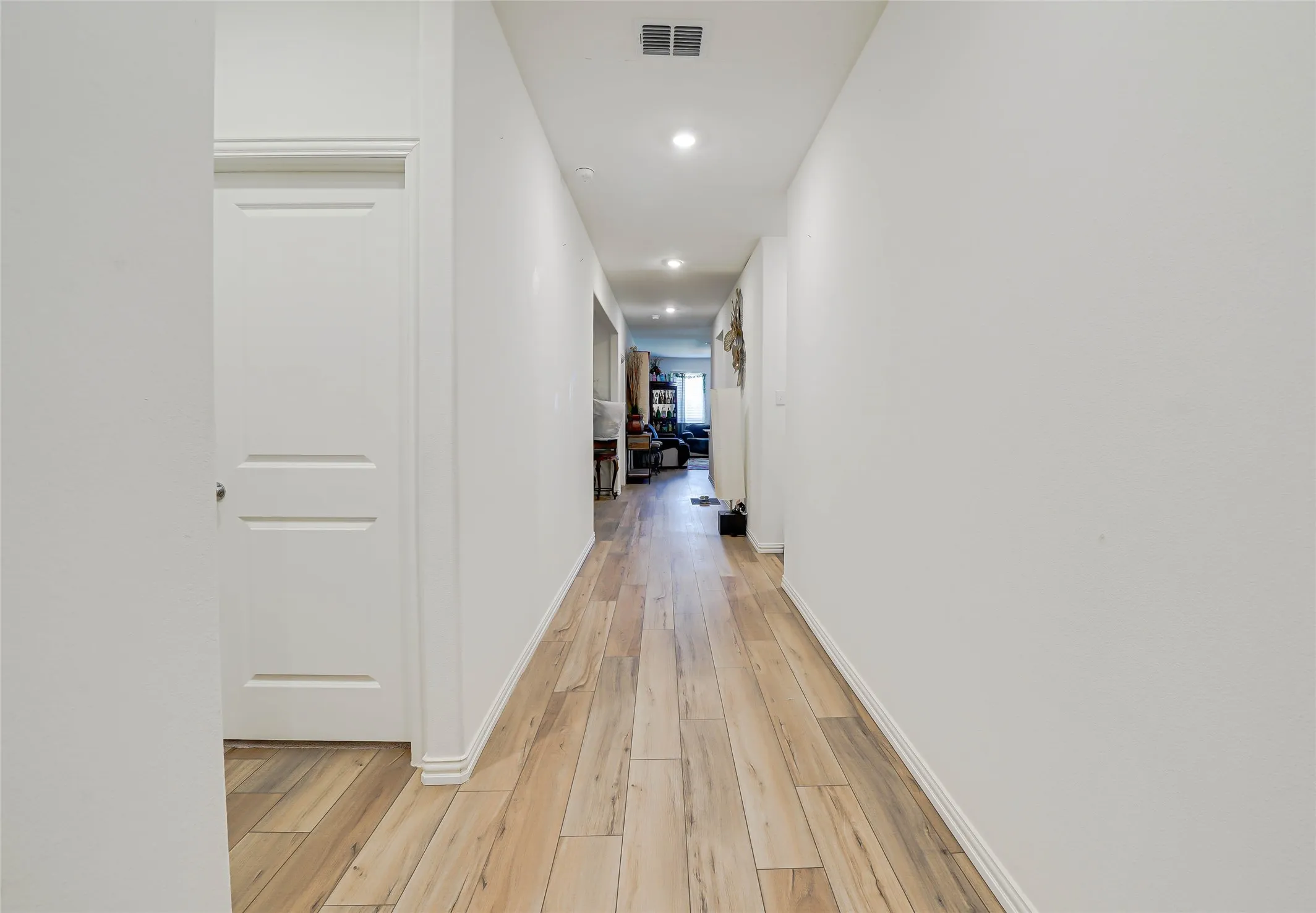 Single Family Residence For Rent in Denton County , 2116 O Keefe Court, Little Elm, Texas 75068, 4 Bedroom, 2 Bathroom, 2 Garage spaces, 1,999 Sqft, built in 2023, mls#21390405, Real Estate Agent in Little Elm, Homes For Rent in Denton county, Homes For Rent in Little Elm, Realtor in Little Elm Texas, Real Estate Brokerage Independent Realty Texas, Luminita Cordes Realtor