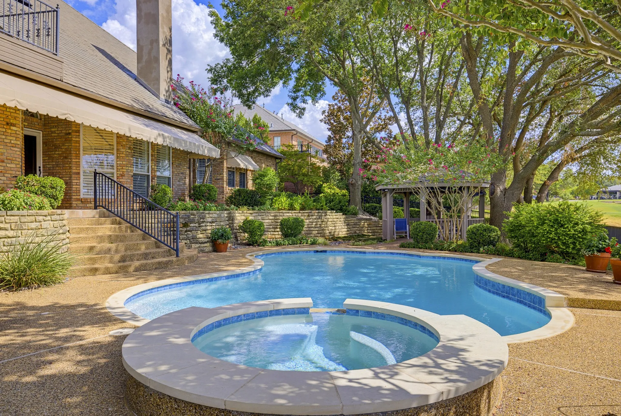 Single Family Residence For Sale in Tarrant County , 6200 Forest Highlands Drive, Fort Worth, Texas 76132, 5 Bedroom, 6 Bathroom, 3 Garage spaces, 5,652 Sqft, built in 1990, mls#21384557, Real Estate Agent in Fort Worth, Homes For Sale in Tarrant county, Homes For Sale in Fort Worth, Realtor in Fort Worth Texas, Real Estate Brokerage Independent Realty Texas, Luminita Cordes Realtor