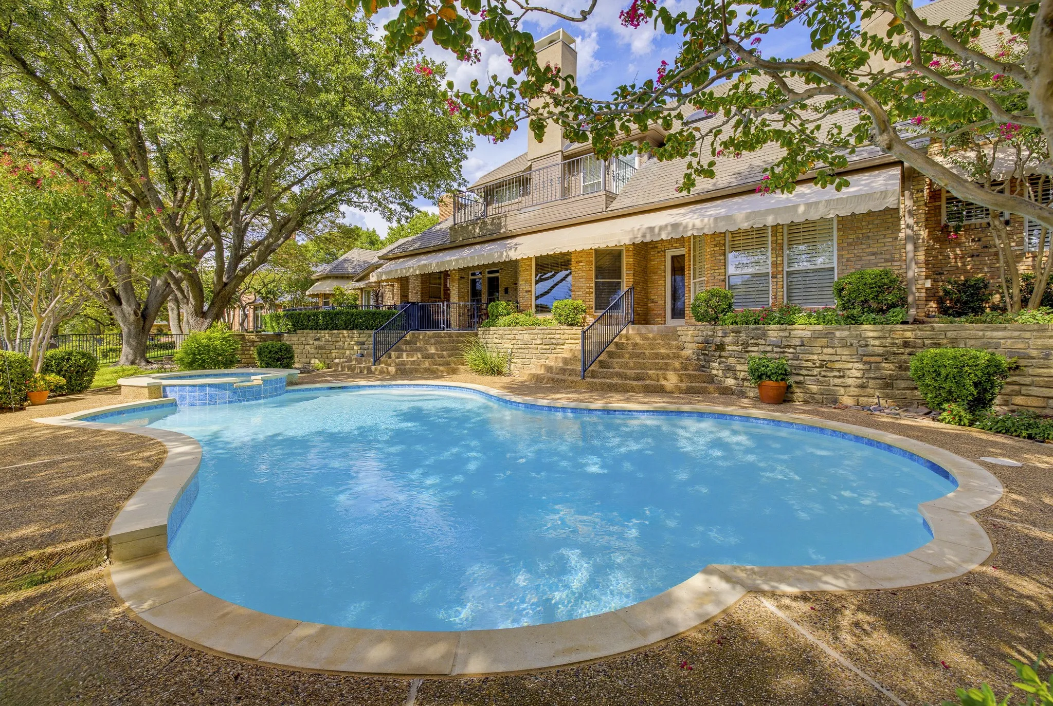 Single Family Residence For Sale in Tarrant County , 6200 Forest Highlands Drive, Fort Worth, Texas 76132, 5 Bedroom, 6 Bathroom, 3 Garage spaces, 5,652 Sqft, built in 1990, mls#21384557, Real Estate Agent in Fort Worth, Homes For Sale in Tarrant county, Homes For Sale in Fort Worth, Realtor in Fort Worth Texas, Real Estate Brokerage Independent Realty Texas, Luminita Cordes Realtor