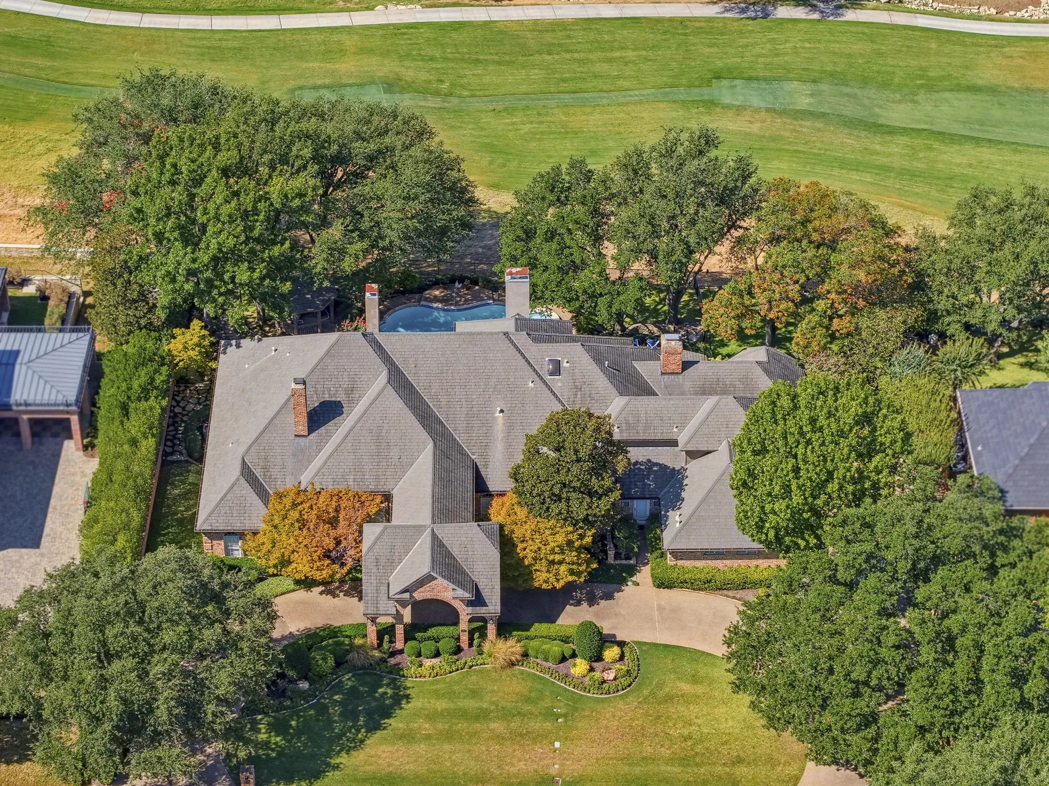 Single Family Residence For Sale in Tarrant County , 6200 Forest Highlands Drive, Fort Worth, Texas 76132, 5 Bedroom, 6 Bathroom, 3 Garage spaces, 5,652 Sqft, built in 1990, mls#21384557, Real Estate Agent in Fort Worth, Homes For Sale in Tarrant county, Homes For Sale in Fort Worth, Realtor in Fort Worth Texas, Real Estate Brokerage Independent Realty Texas, Luminita Cordes Realtor