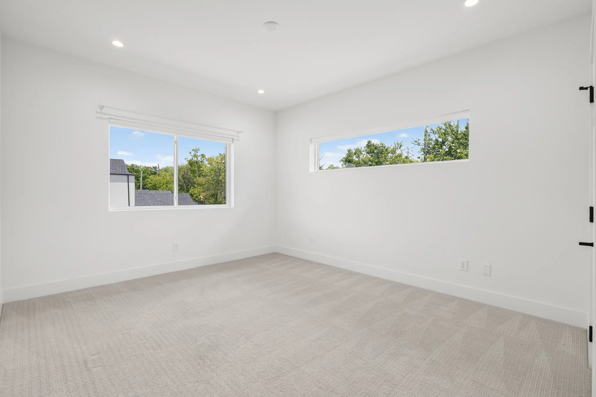 Single Family Residence For Sale in Dallas County , 9816 Mixon Drive, Dallas, Texas 75220, 5 Bedroom, 5 Bathroom, 2 Garage spaces, 4,208 Sqft, built in 2023, mls#21390463, Real Estate Agent in Dallas, Homes For Sale in Dallas county, Homes For Sale in Dallas, Realtor in Dallas Texas, Real Estate Brokerage Independent Realty Texas, Luminita Cordes Realtor