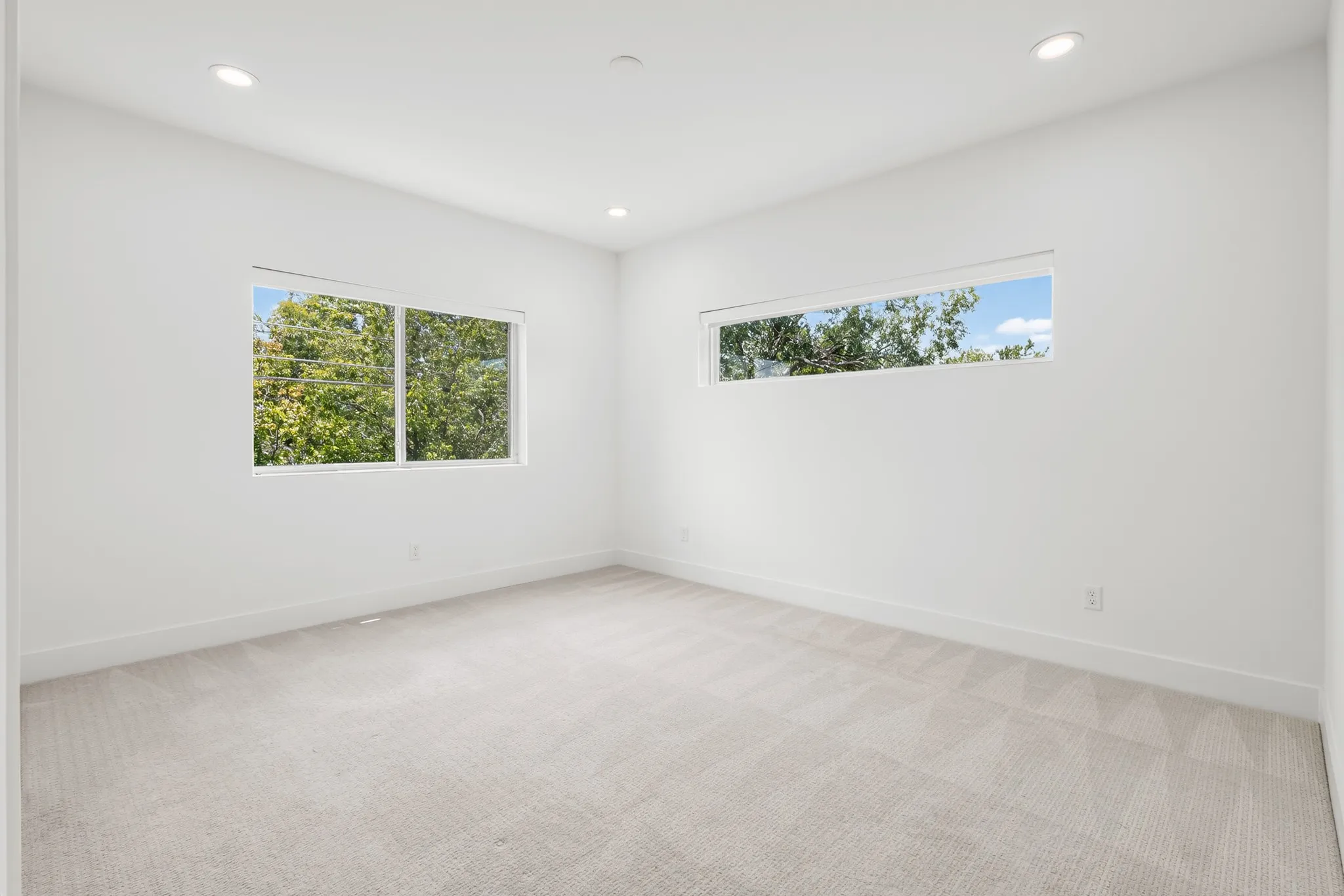 Single Family Residence For Sale in Dallas County , 9816 Mixon Drive, Dallas, Texas 75220, 5 Bedroom, 5 Bathroom, 2 Garage spaces, 4,208 Sqft, built in 2023, mls#21390463, Real Estate Agent in Dallas, Homes For Sale in Dallas county, Homes For Sale in Dallas, Realtor in Dallas Texas, Real Estate Brokerage Independent Realty Texas, Luminita Cordes Realtor