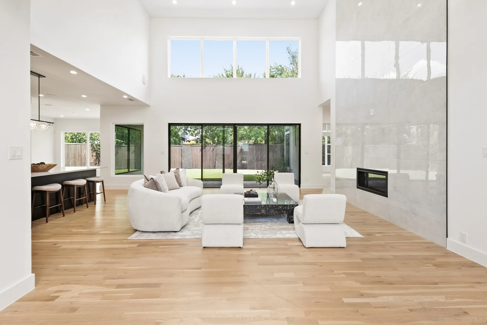 Single Family Residence For Sale in Dallas County , 9816 Mixon Drive, Dallas, Texas 75220, 5 Bedroom, 5 Bathroom, 2 Garage spaces, 4,208 Sqft, built in 2023, mls#21390463, Real Estate Agent in Dallas, Homes For Sale in Dallas county, Homes For Sale in Dallas, Realtor in Dallas Texas, Real Estate Brokerage Independent Realty Texas, Luminita Cordes Realtor