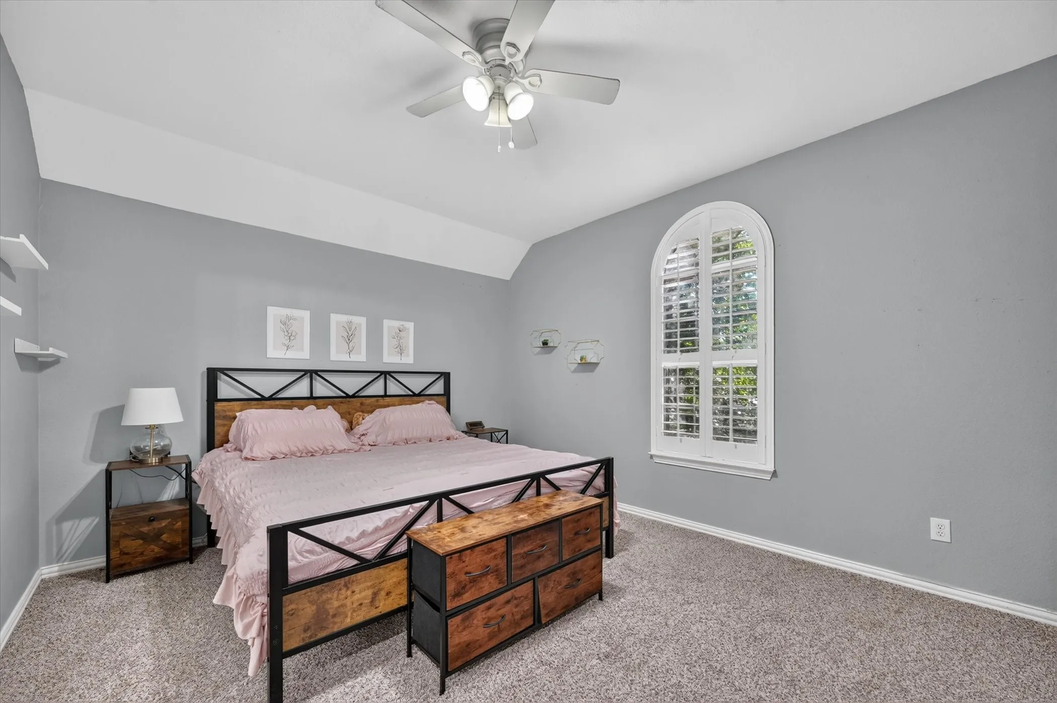 Single Family Residence For Sale in Rockwall County , 1425 Fairlakes Pointe Drive, Rockwall, Texas 75087, 5 Bedroom, 5 Bathroom, 3 Garage spaces, 3,936 Sqft, built in 1998, mls#21386416, Real Estate Agent in Rockwall, Homes For Sale in Rockwall county, Homes For Sale in Rockwall, Realtor in Rockwall Texas, Real Estate Brokerage Independent Realty Texas, Luminita Cordes Realtor